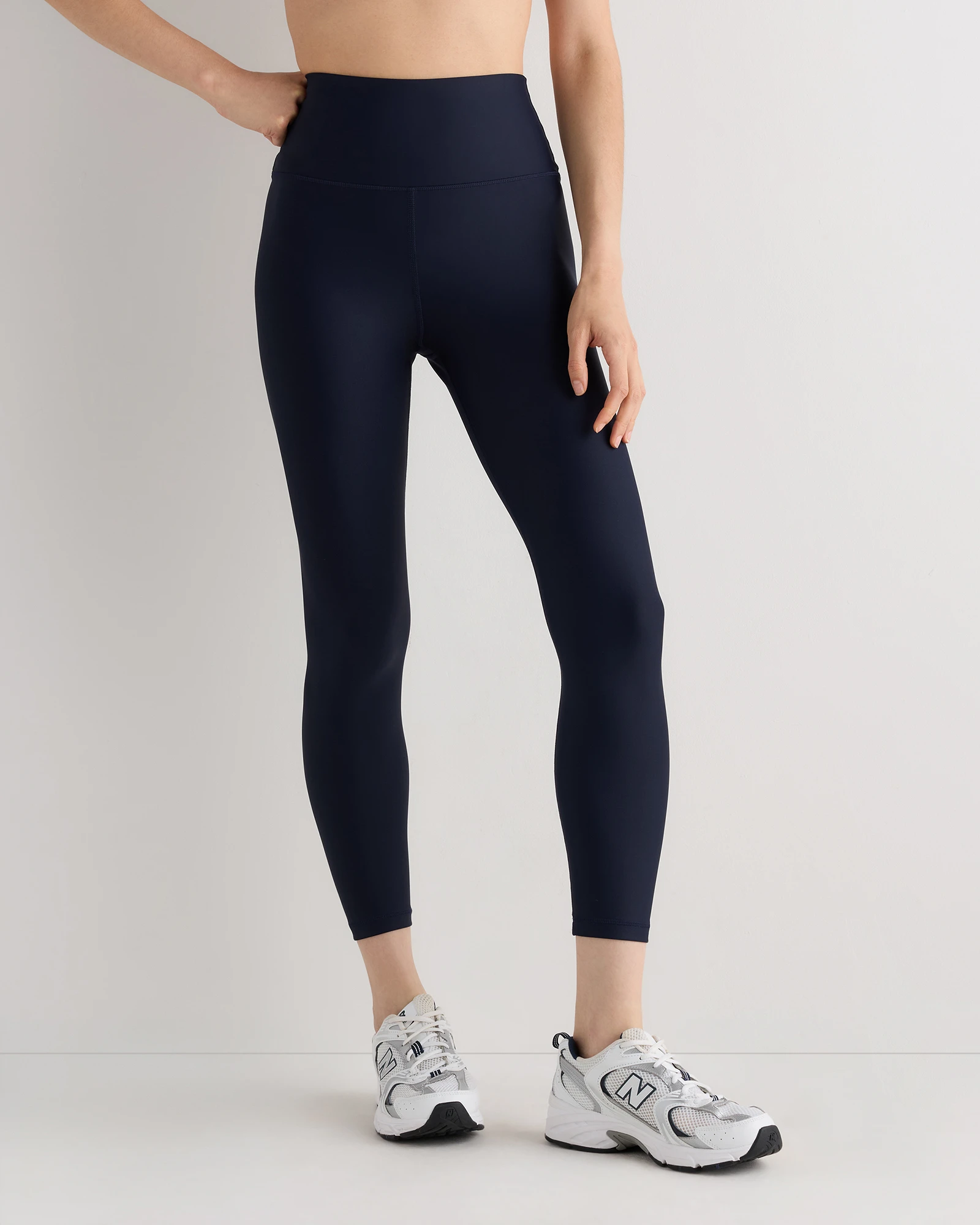 Satin-Sculpt High-Waisted Legging