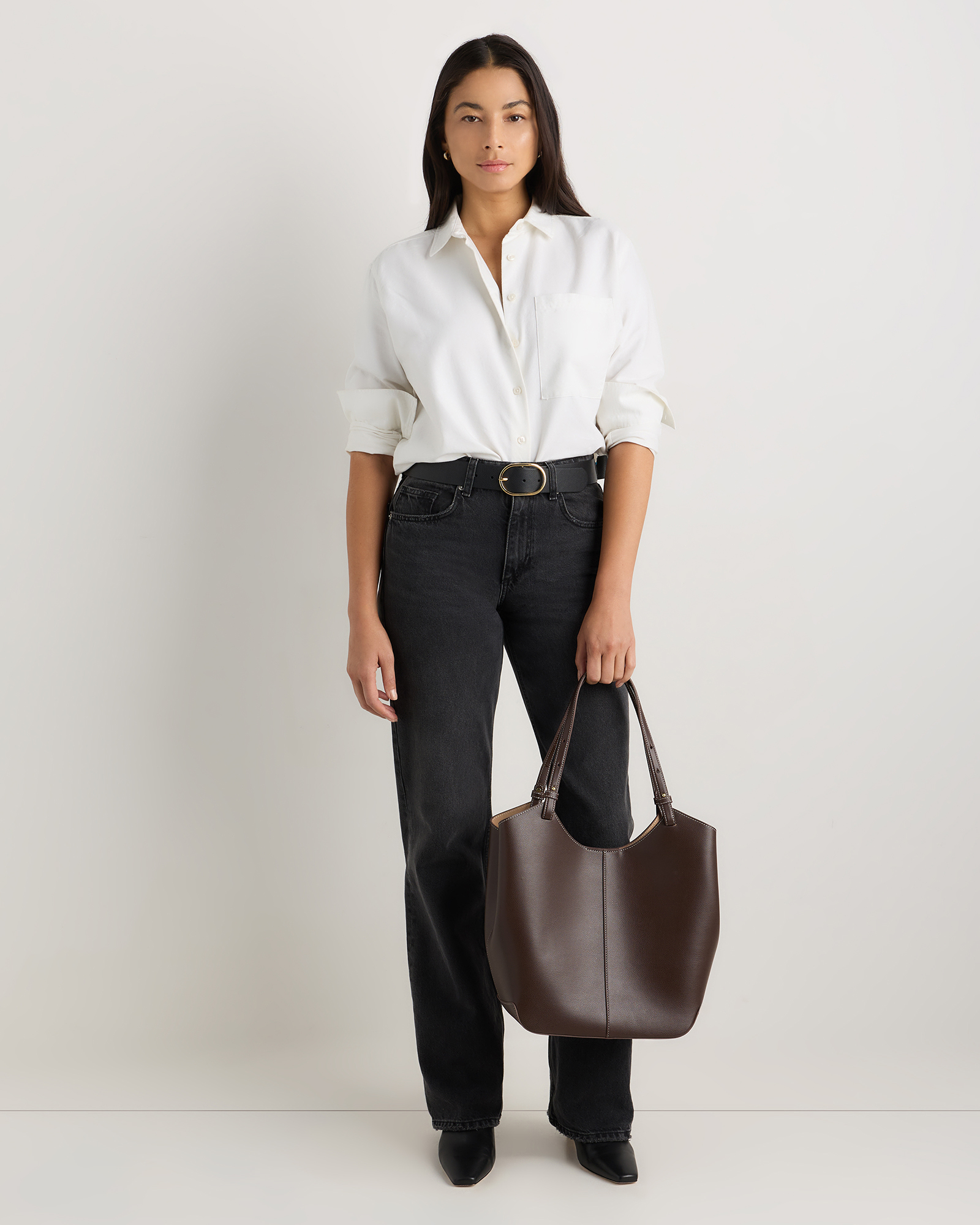 Italian Leather Trapeze Tote | Quince Canada