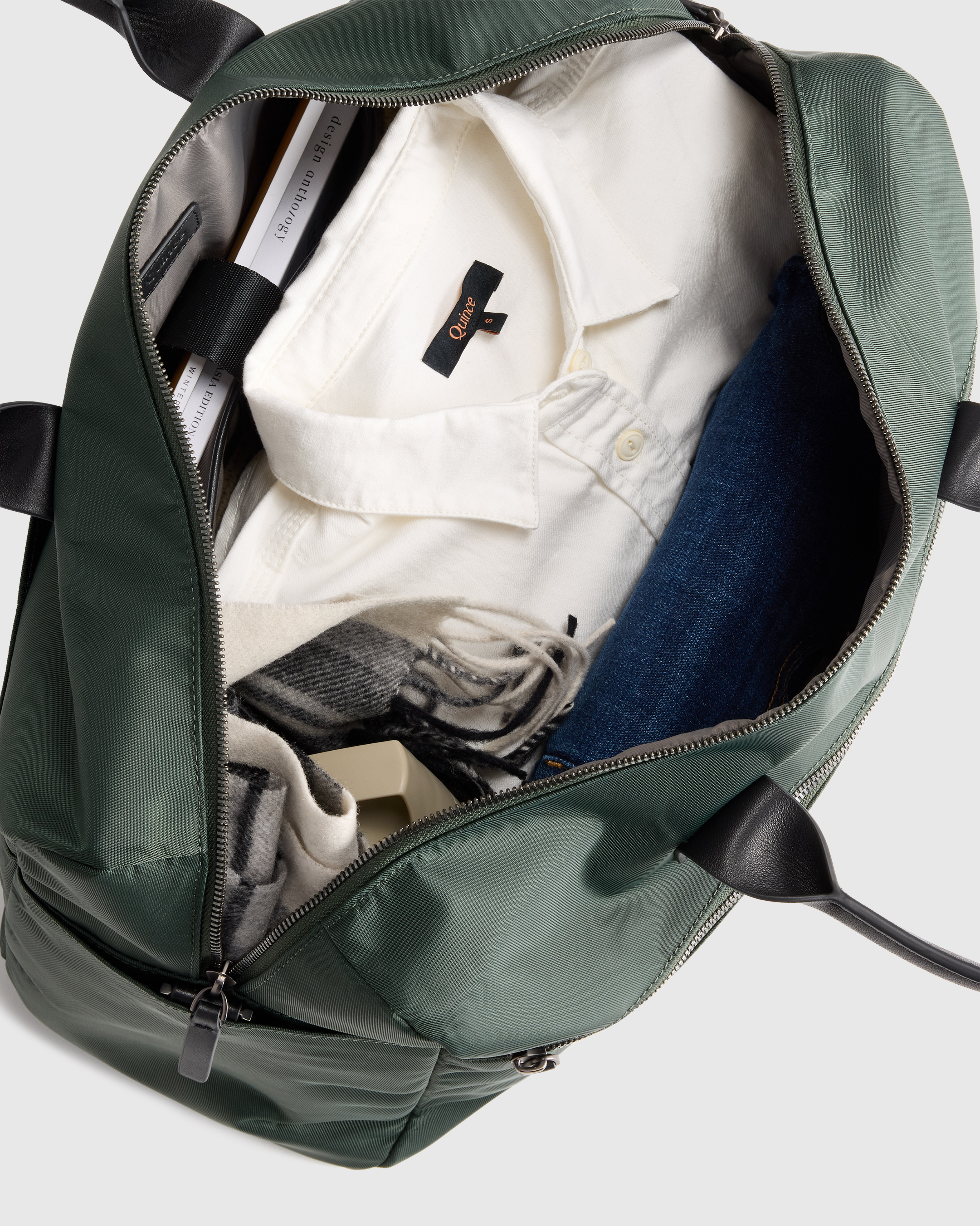 VOYAGEページ Voyage Nylon Travel Duffle in Dark Green