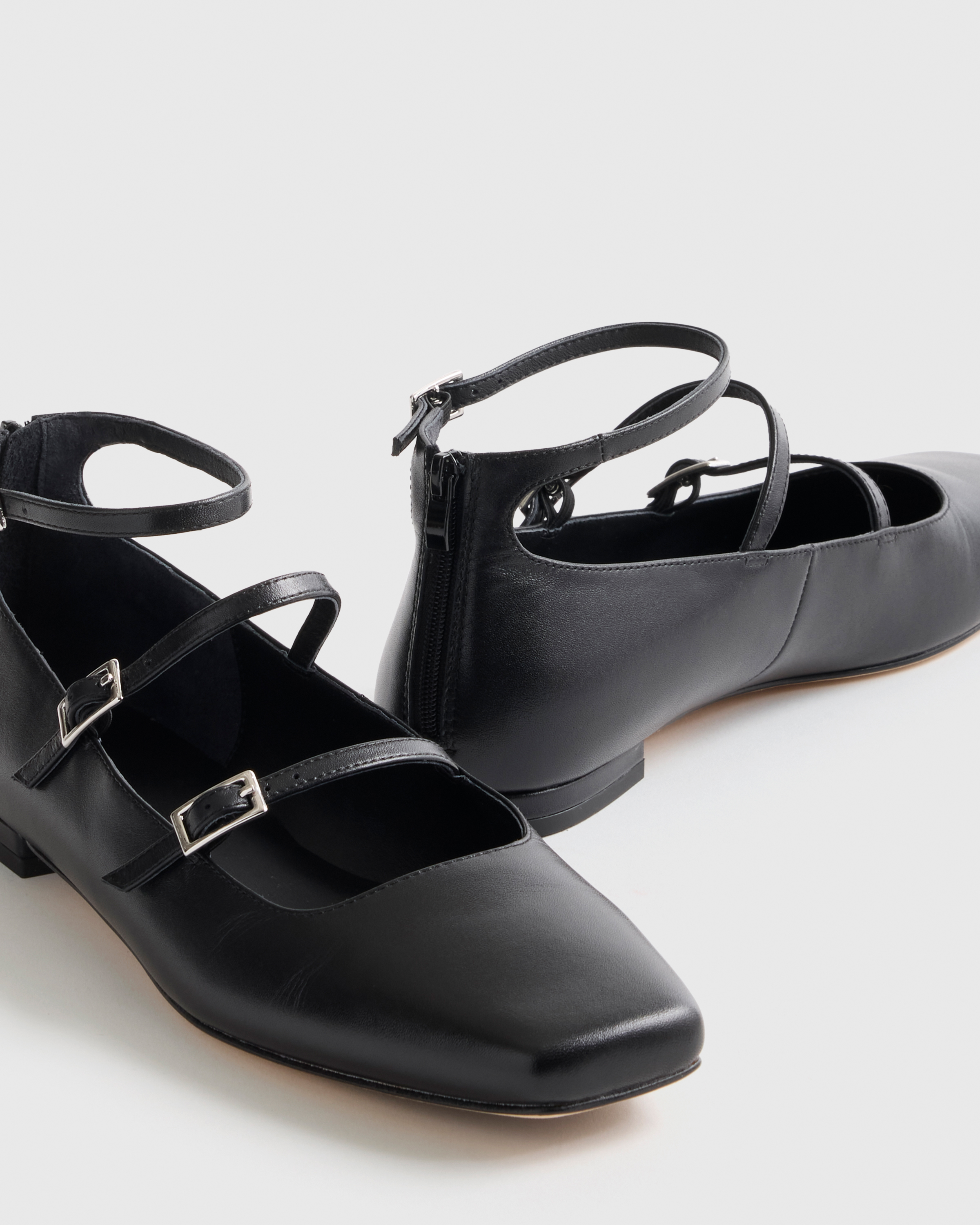 chinese dress ladies Women's Speakup Almond Toe Flats - Black Patent main image 0