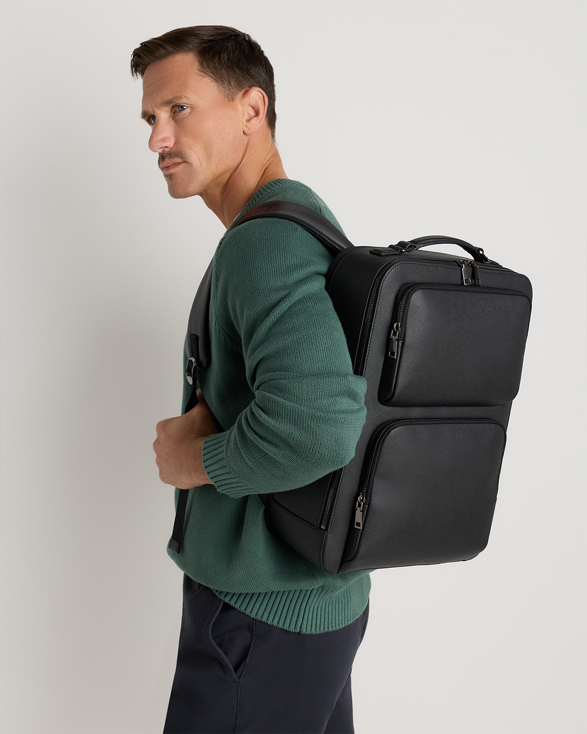Quince Italian Leather Laptop Backpack Black Travel Luggage Bag Italian Saffiano Laptop Backpack main image 3