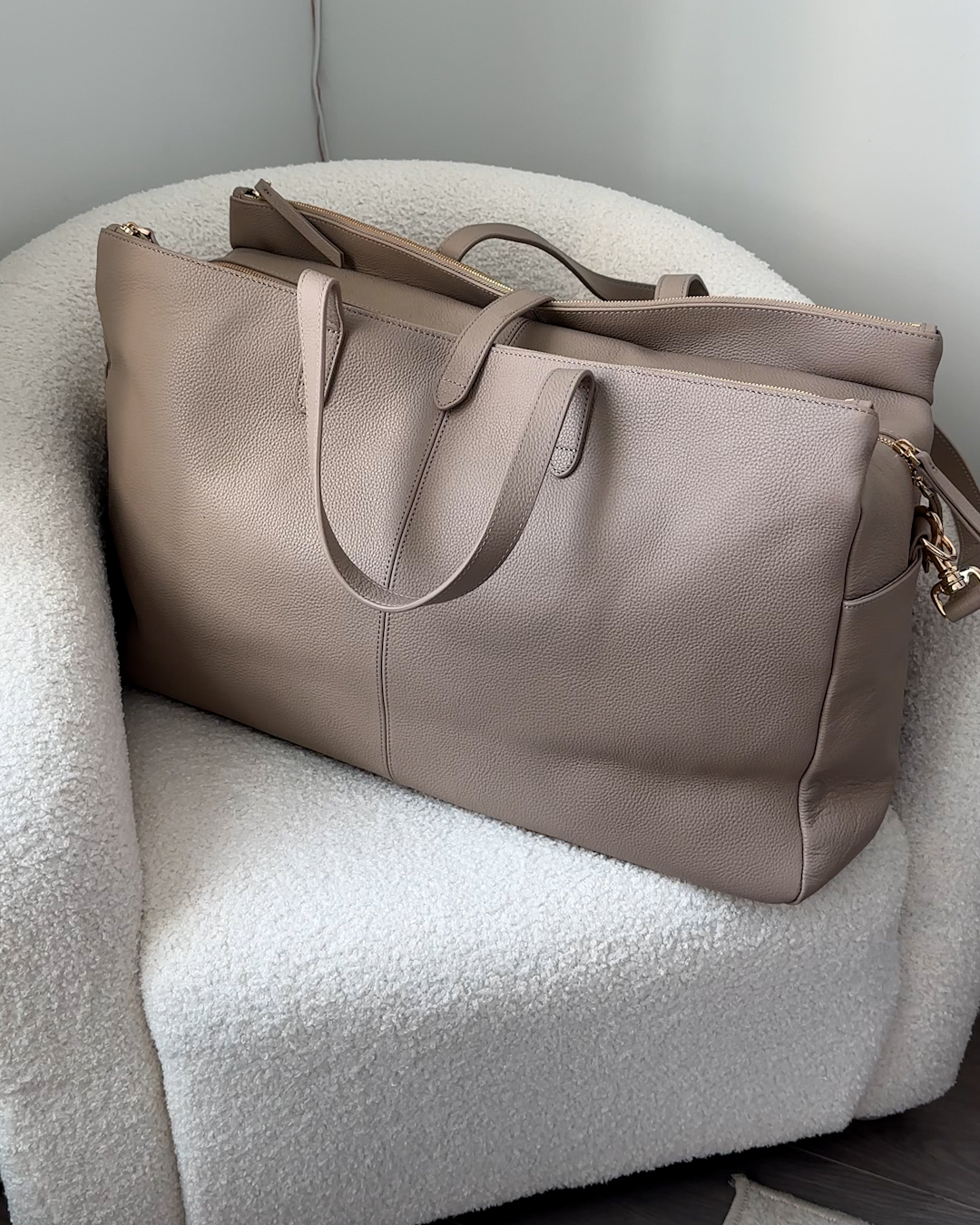 THUMB ITALIAN LEATHER TRIPLE WEEKENDER IVORY SHAYLA FORBES 4x5