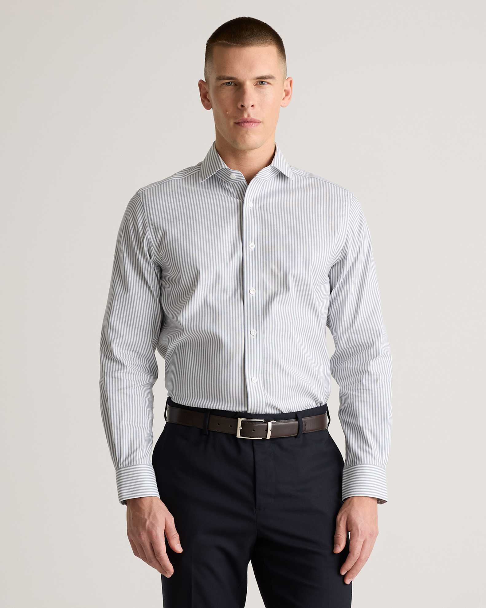 Men's Oxford Non-Iron Dress Shirt in Light Grey/White Stripe, Size XL, Organic Cotton by Quince Men's Oxford Non-Iron Dress Shirt in Light Grey/White Stripe, Size XL, Organic Cotton by Quince