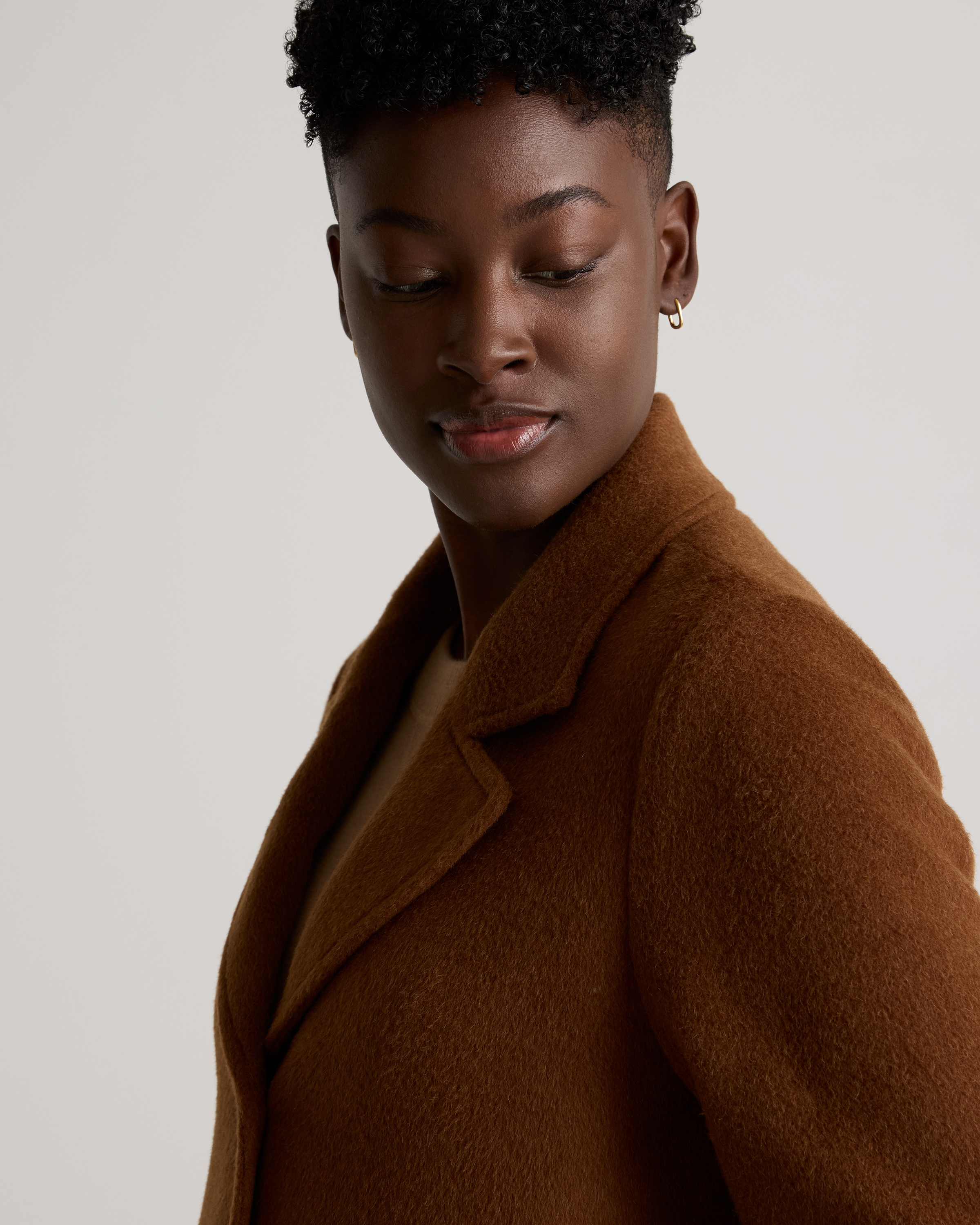 Camel Hair Single-Breasted Midi Coat in Vicuna