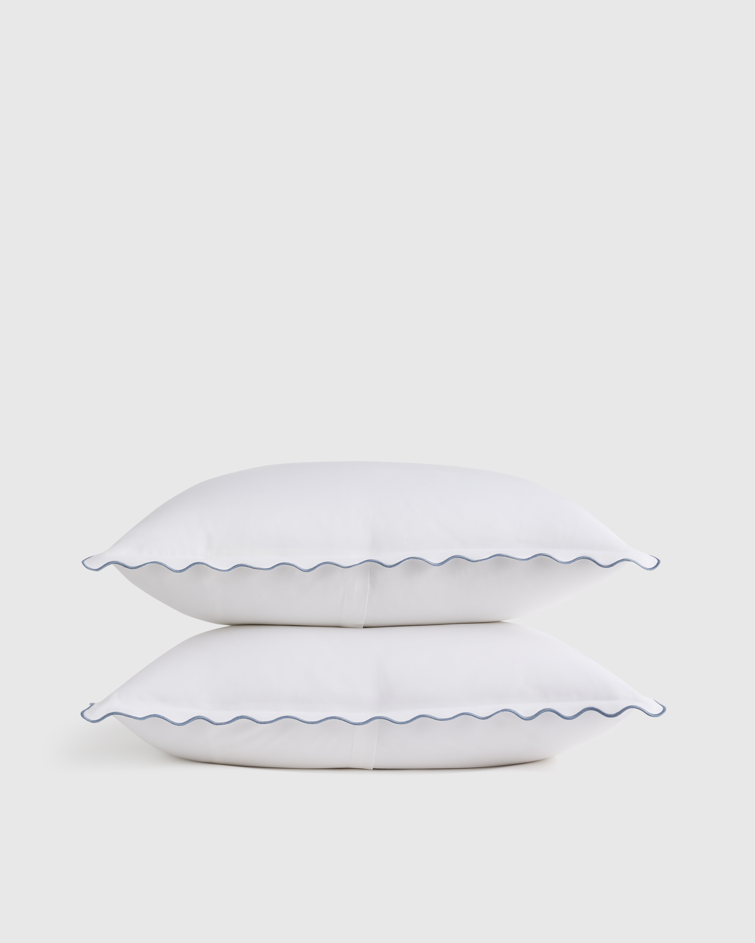 White/Mineral Classic Organic Percale Scallop Sham Set