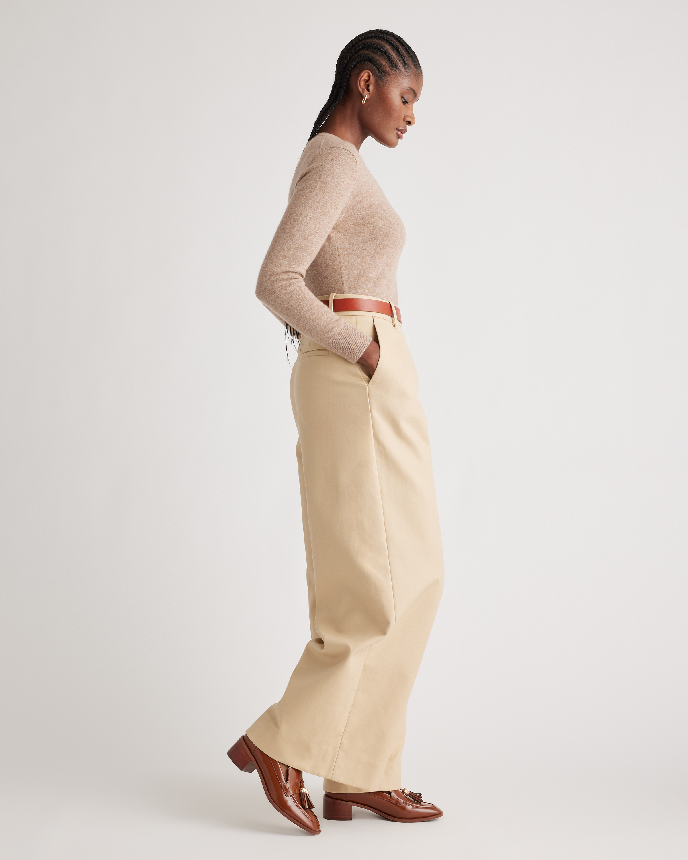 The Cashmere V-Neck Sweater in Oatmeal