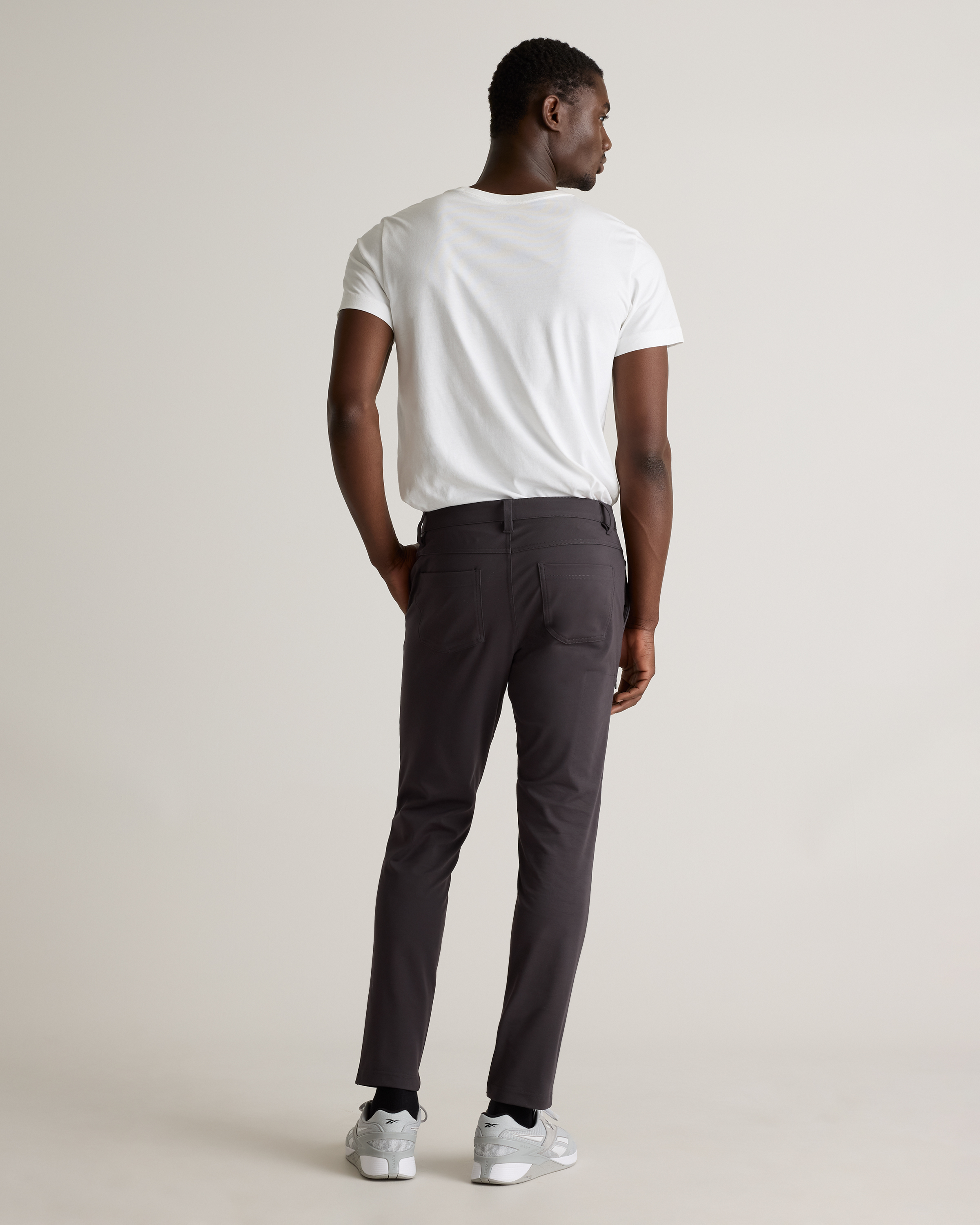 Clubhouse Tapered Golf Pant in Dark Coal