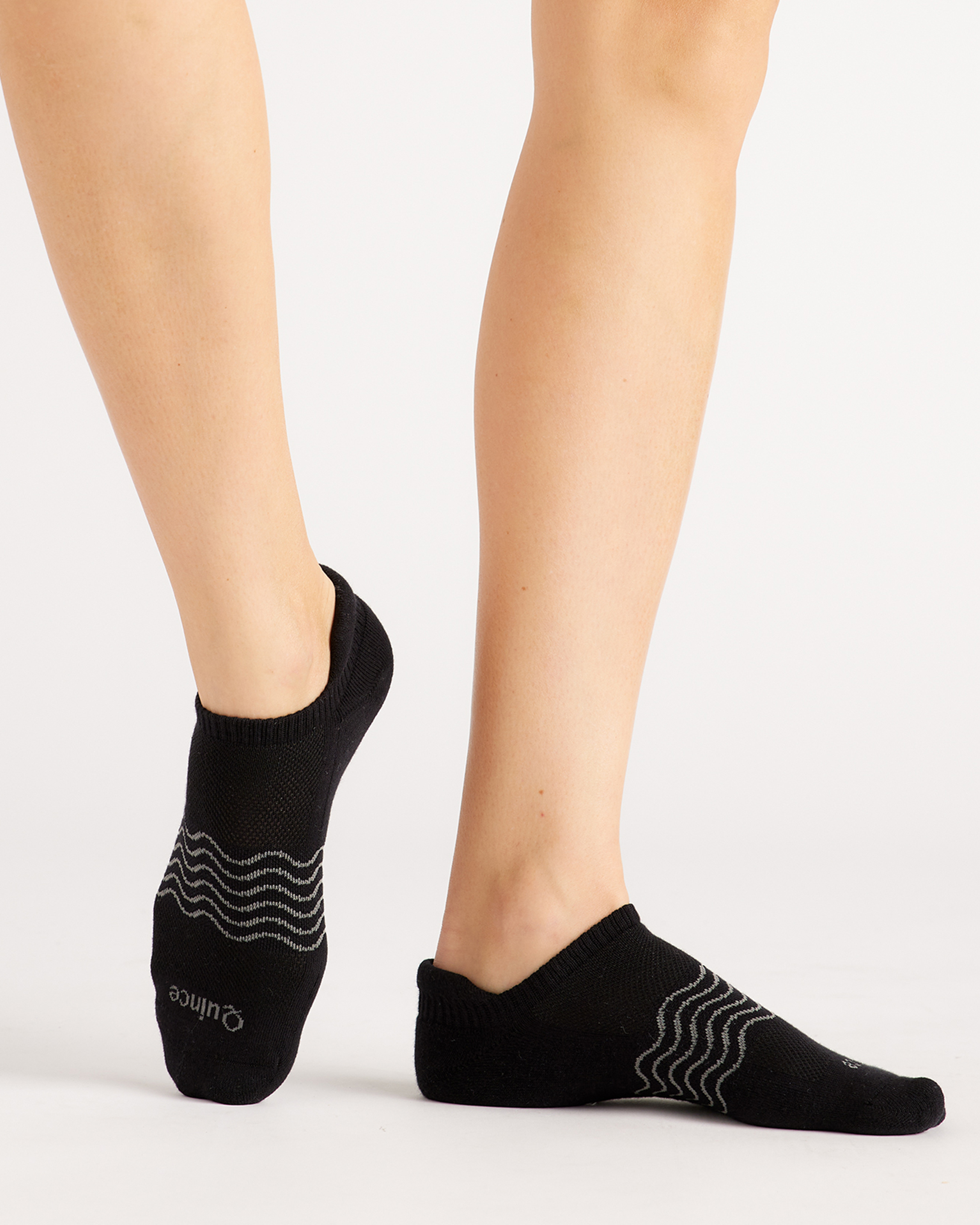 W BLACK SOCKS 02304-cropped