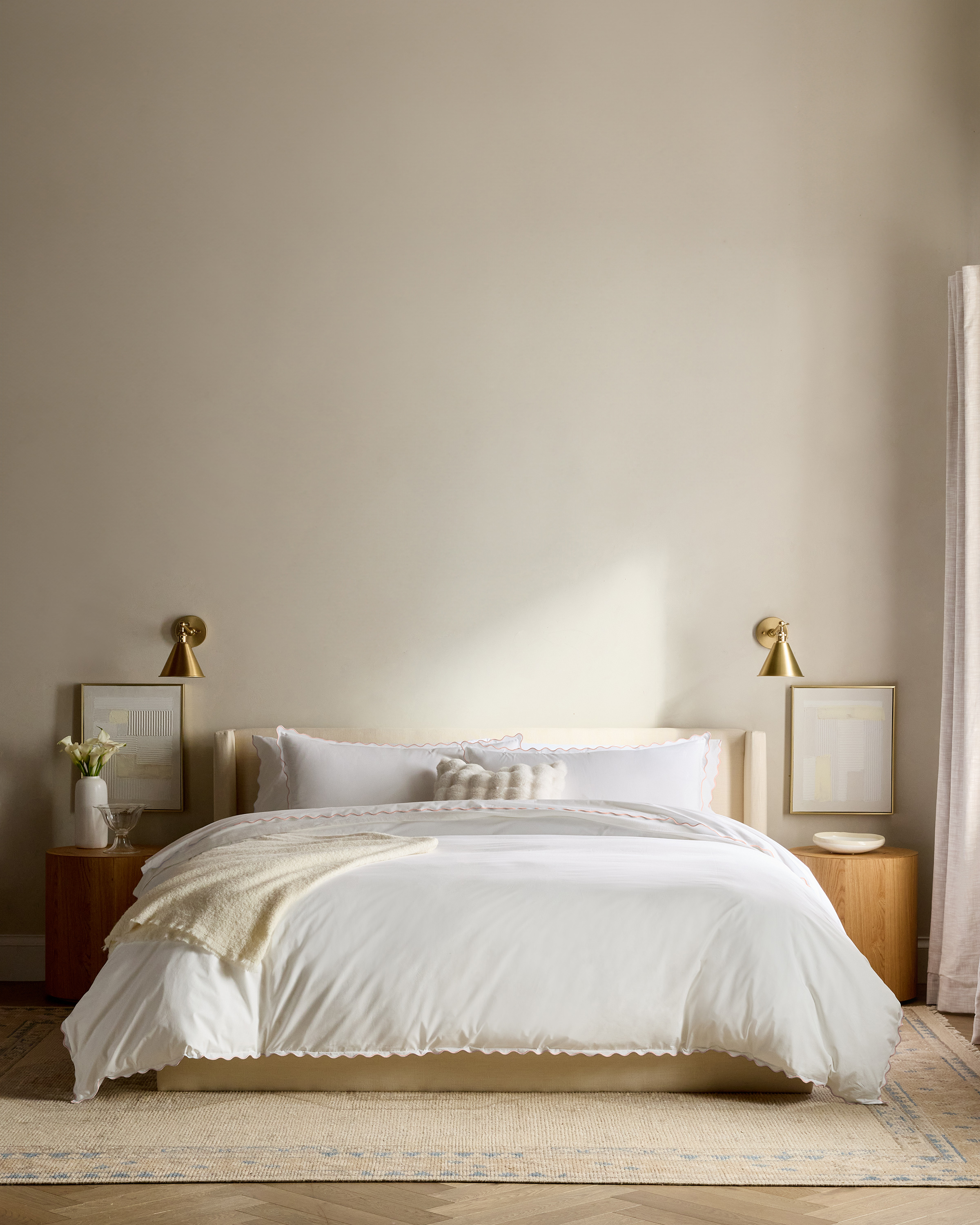 White/Rose Classic Organic Percale Scallop Deluxe Bedding Bundle