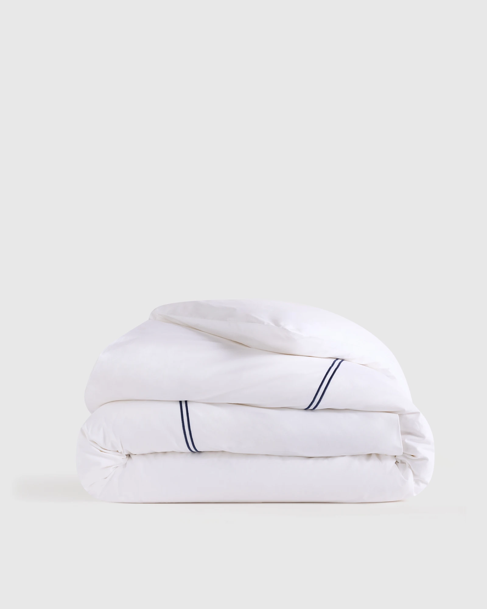 Organic Crisp Percale Embellished Duvet Cover - White/Navy, Full/Queen