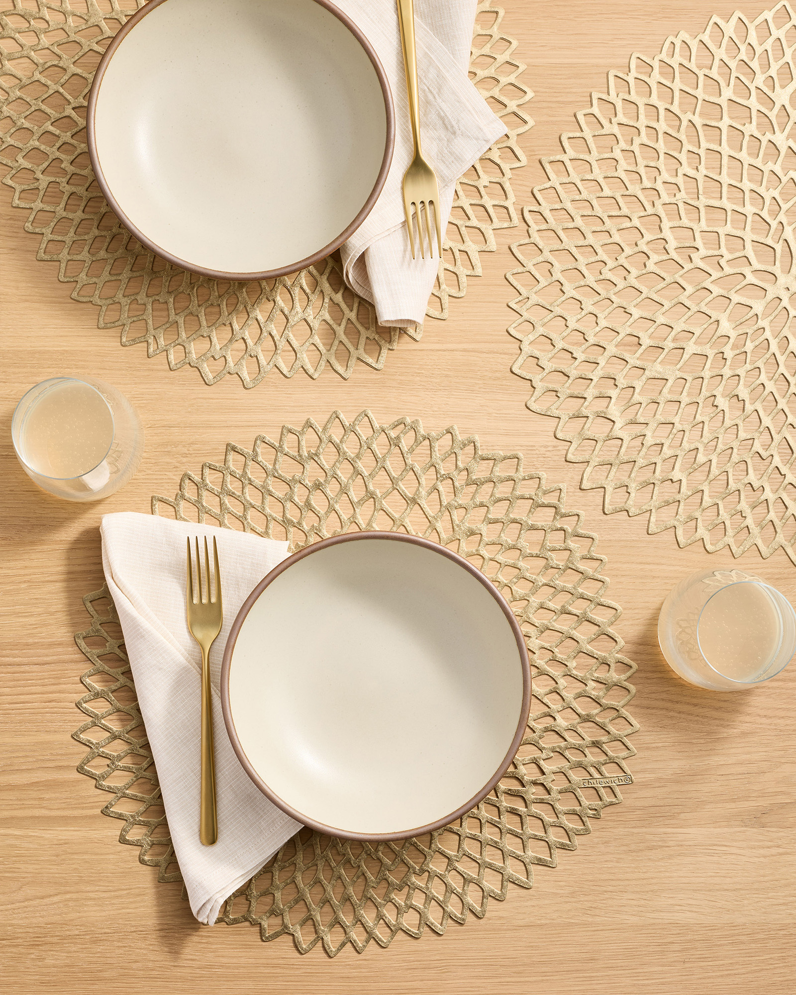 Chilewich Pressed Dahlia Placemats