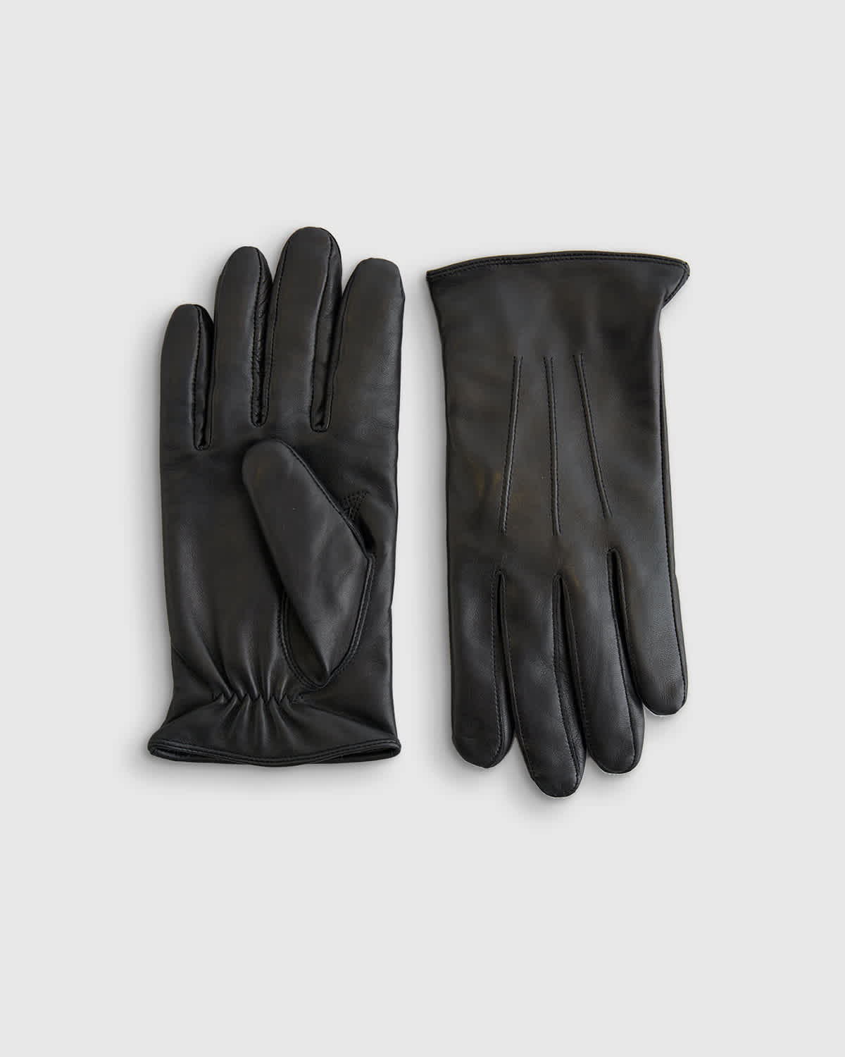 Men's Cashmere Lined Leather Gloves in Black, Size Medium by Quince Men's Cashmere Lined Leather Gloves in Black, Size Medium by Quince