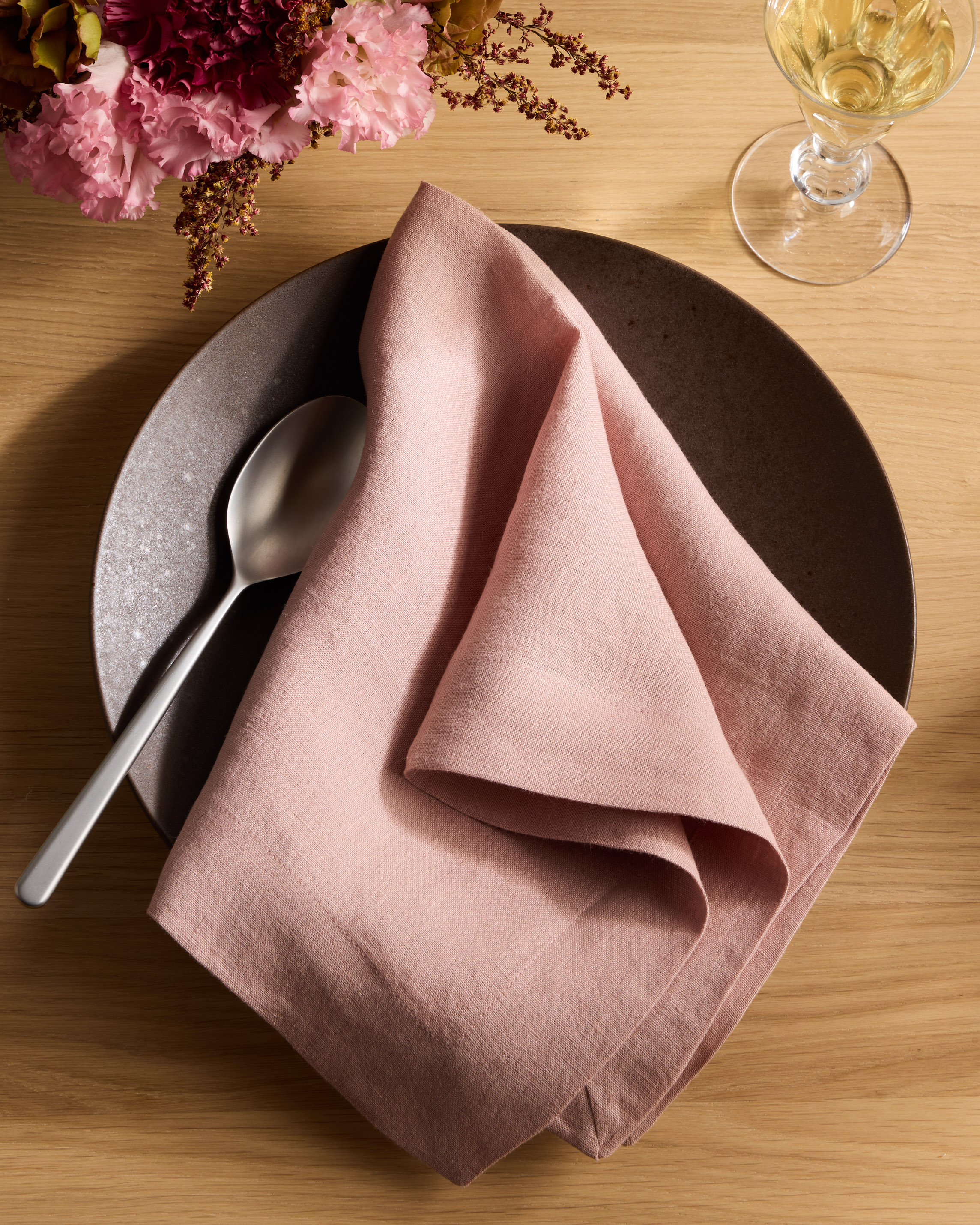 European Linen Wide-Hem Napkins (Set of 12)