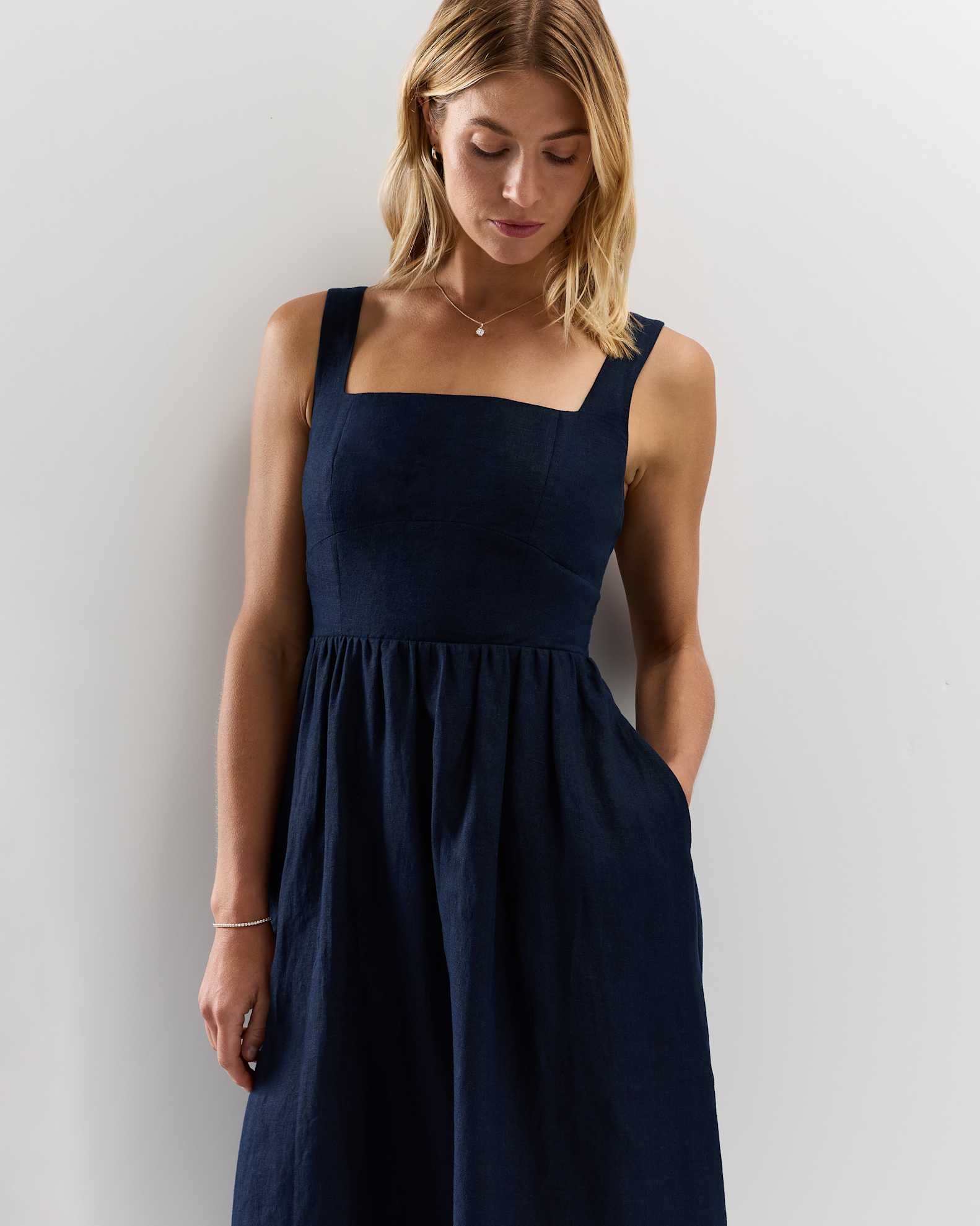 100% European Linen Fit & Flare Midi Dress in Deep Navy 100% European Linen Fit & Flare Midi Dress in Deep Navy