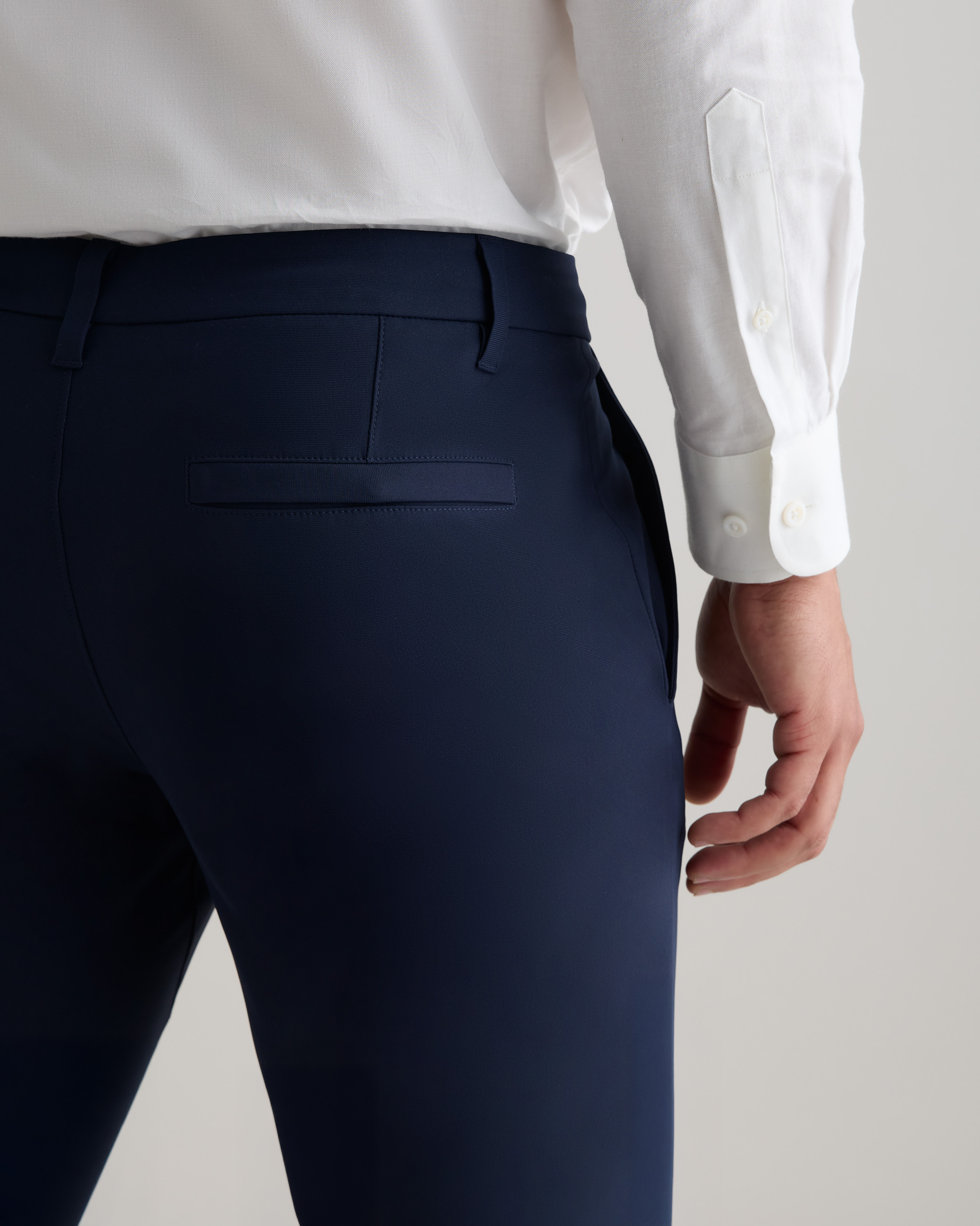 Mens Ultimate Commuter Pant - Classic Fit in Deep Navy