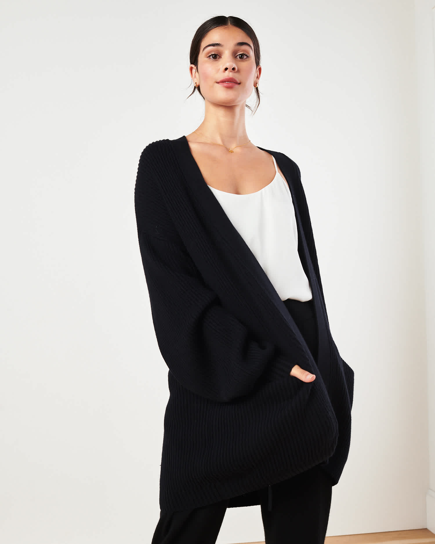 Women's Oversized Cardigan Sweater in Black, Size XS, Organic Cotton by Quince Women's Oversized Cardigan Sweater in Black, Size XS, Organic Cotton by Quince