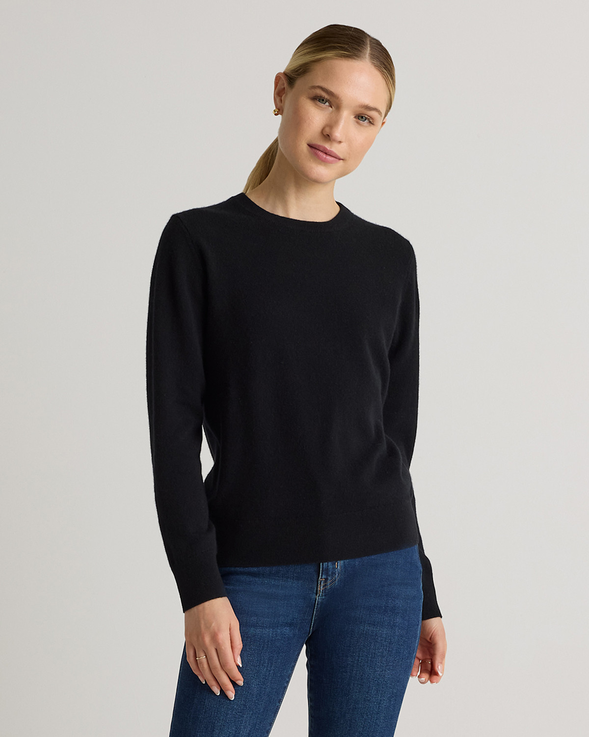 Quince Mongolian Cashmere Crewneck Sweater in Black