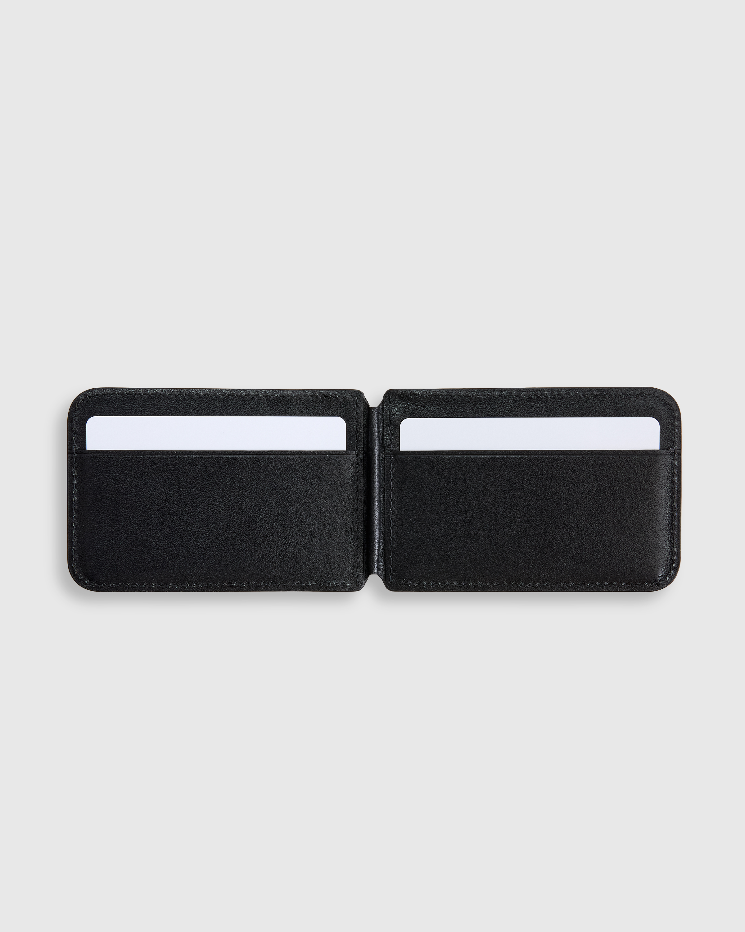 Quince MagSafe Wallet & Phone Stand - Thumbnail 3