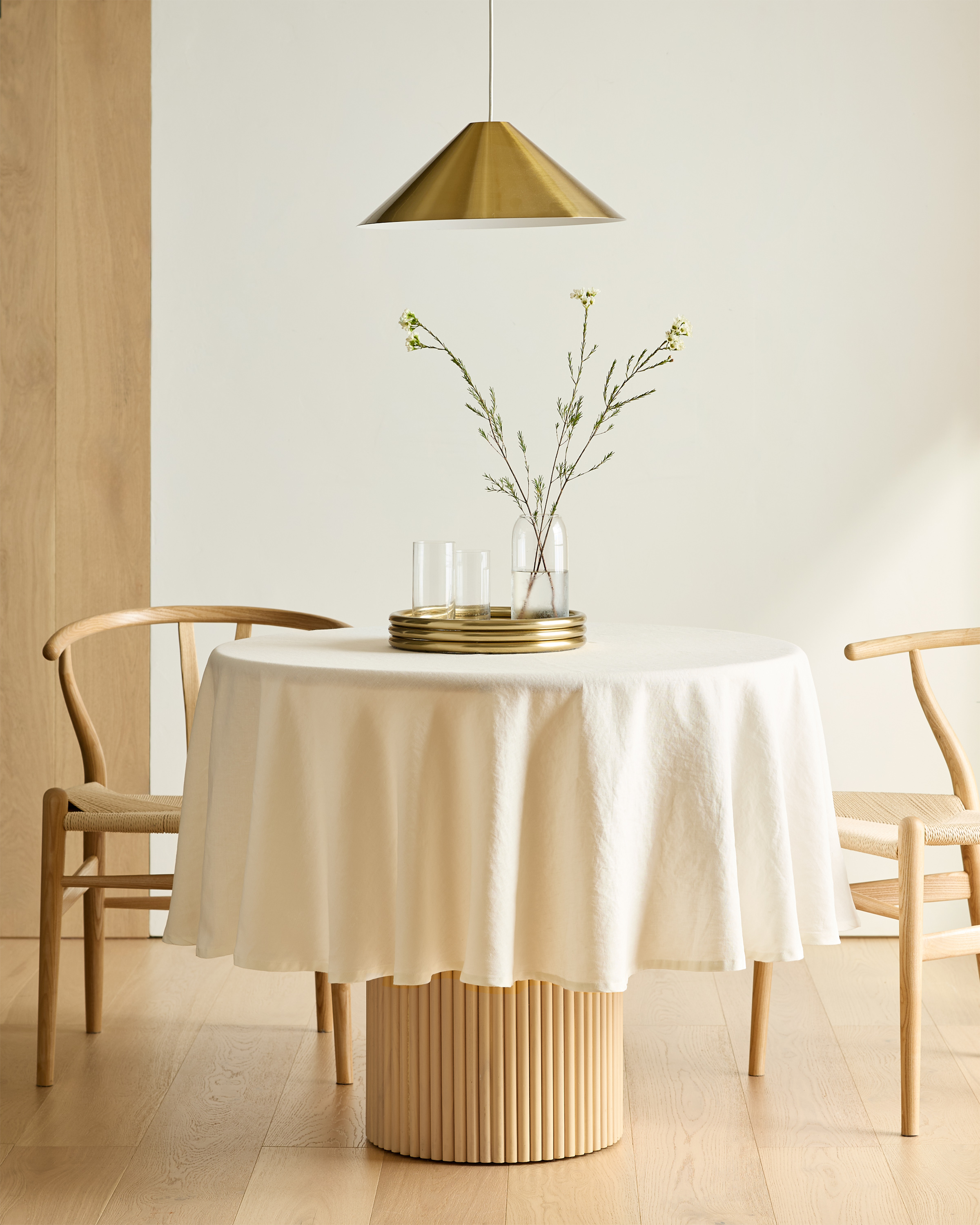 European Linen Tablecloth - 70" Round