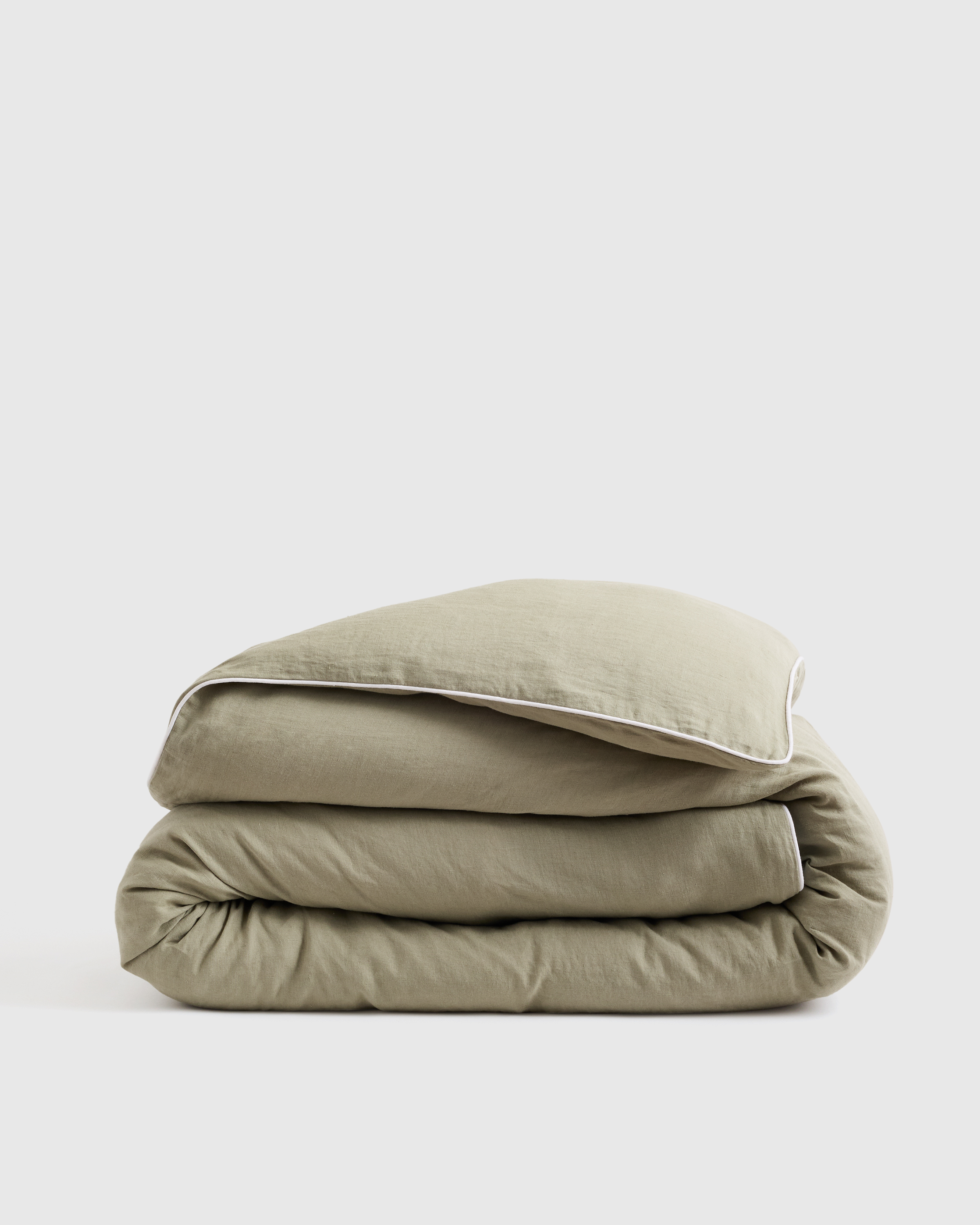 Willowleaf/White European Linen Piped Duvet Cover