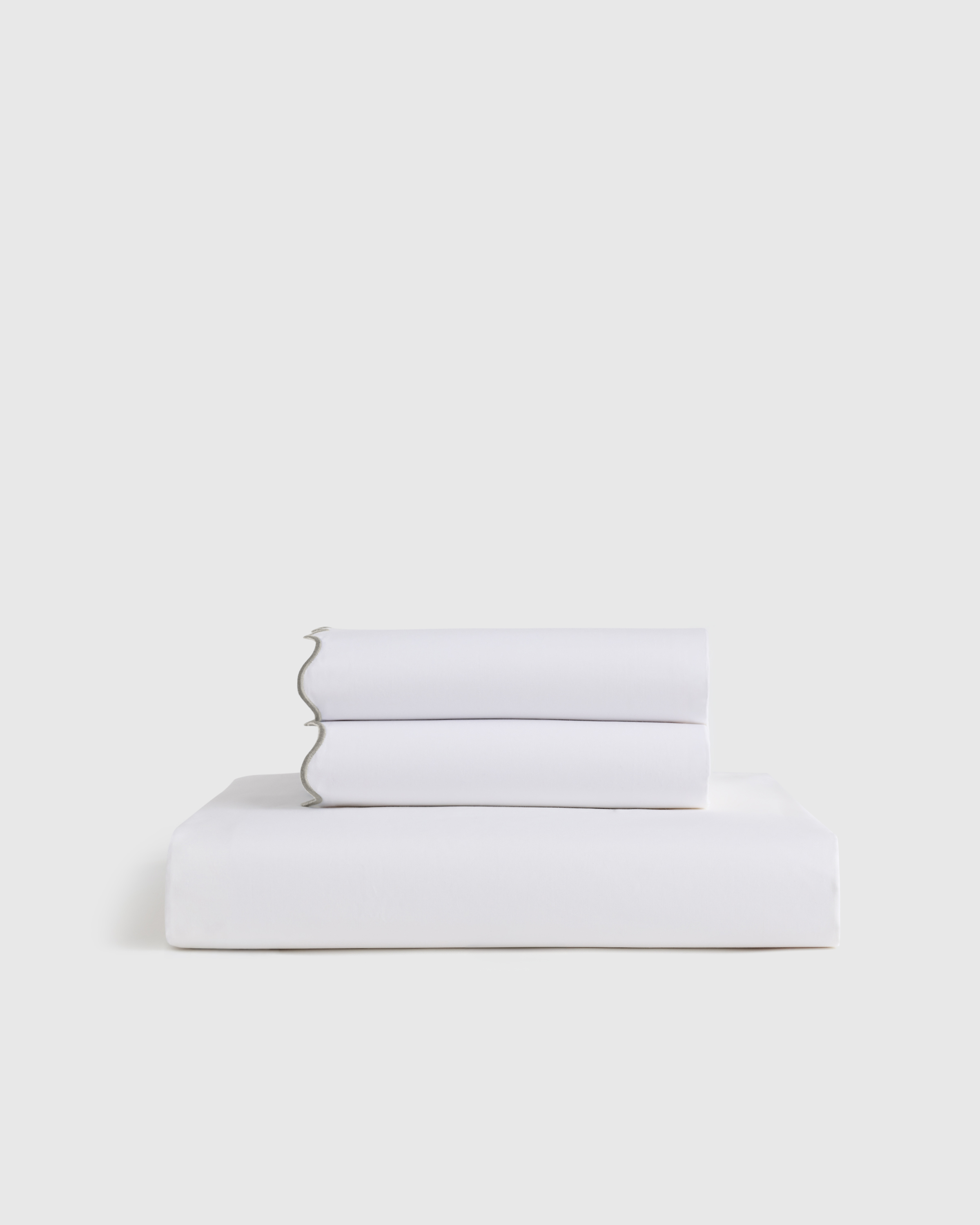 White/Dried Sage Organic Crisp Percale Scallop Fitted Sheet Set