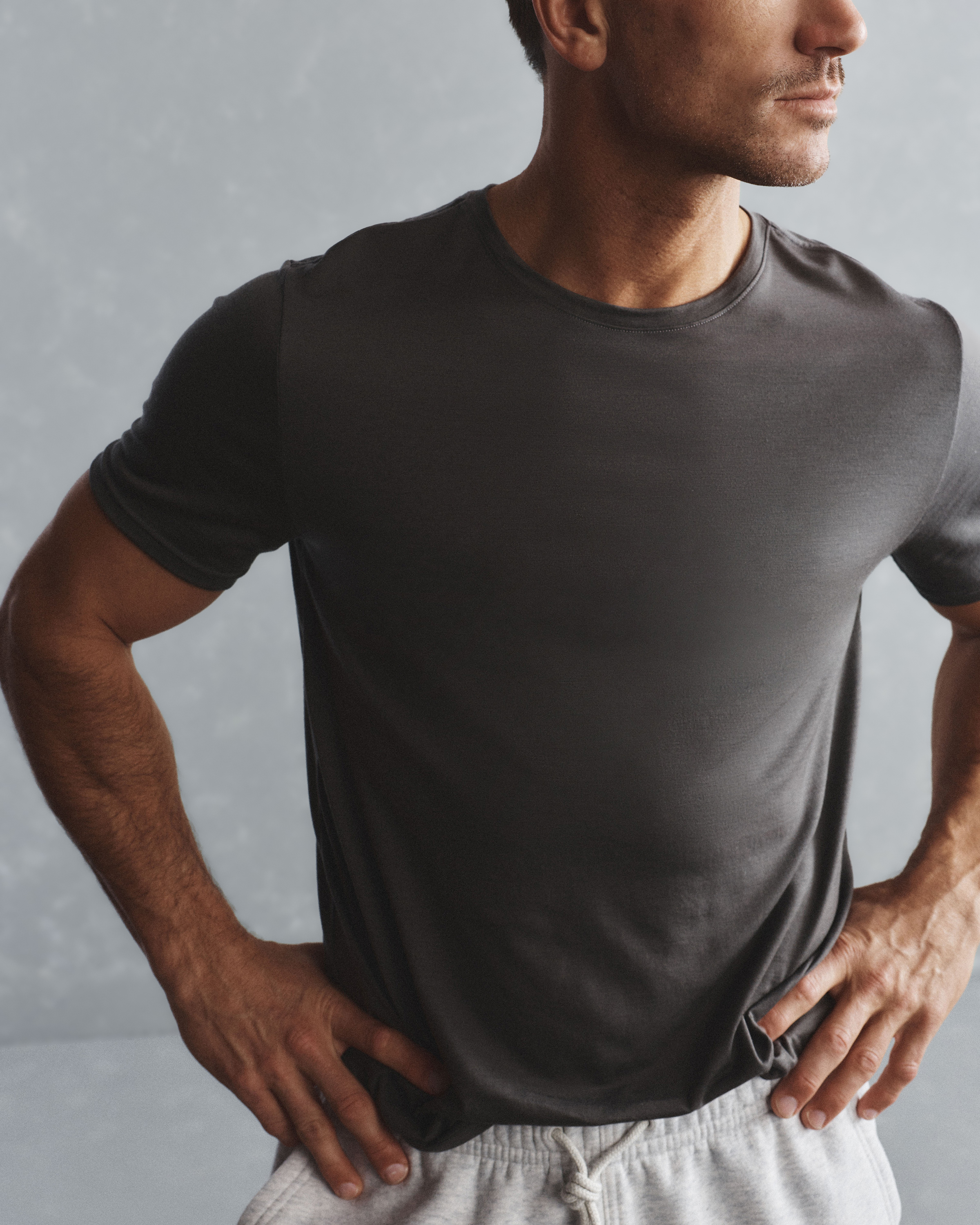 100% Merino Wool All-Season Short Sleeve Base Layer Tee in Charcoal