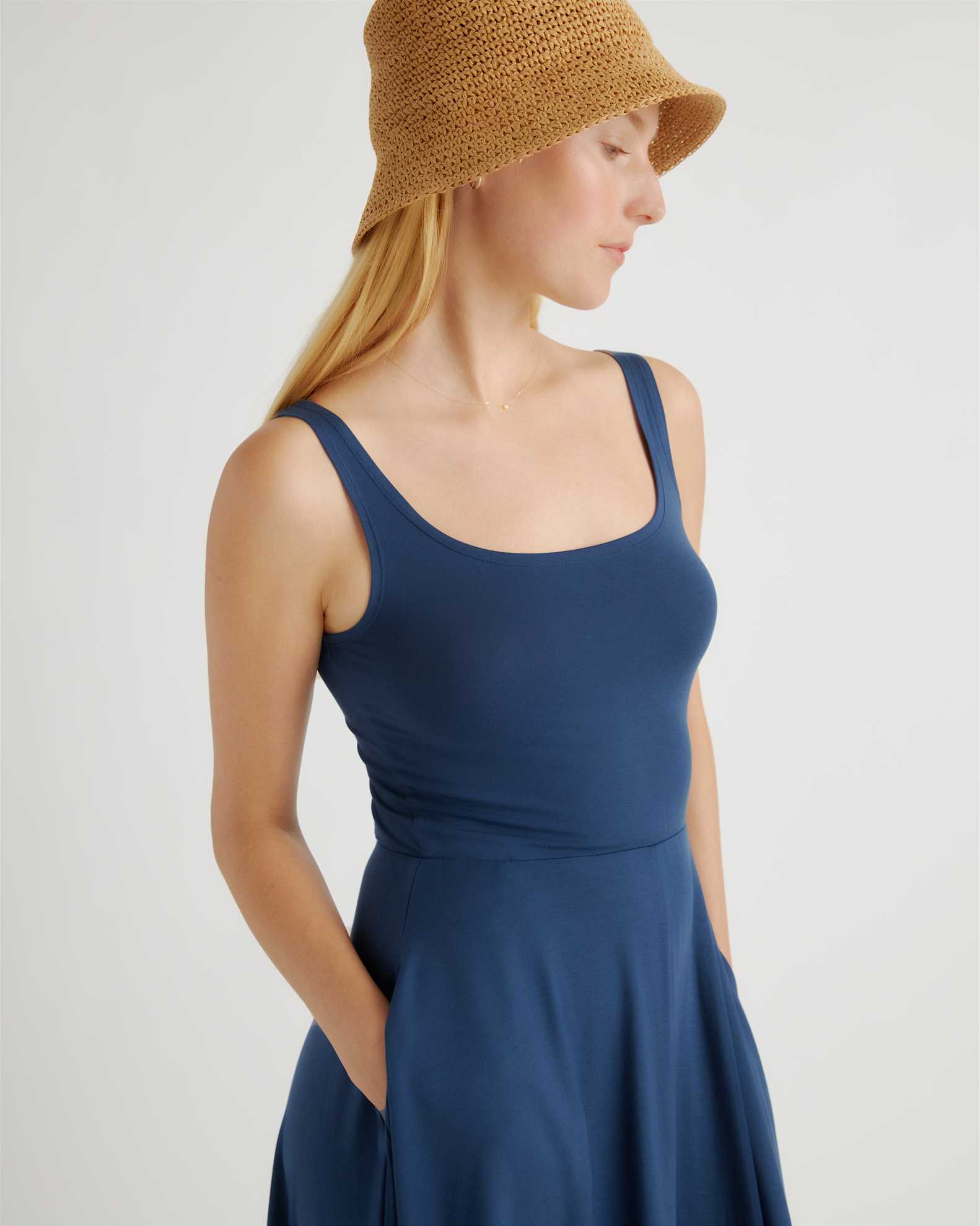 Quince Women's Tencel Jersey Fit & Flare Dress, Navy, Size XL - Sleeveless, Scoop Neck, Side-Seam Pockets Quince Women's Tencel Jersey Fit & Flare Dress, Navy, Size XL - Sleeveless, Scoop Neck, Side-Seam Pockets