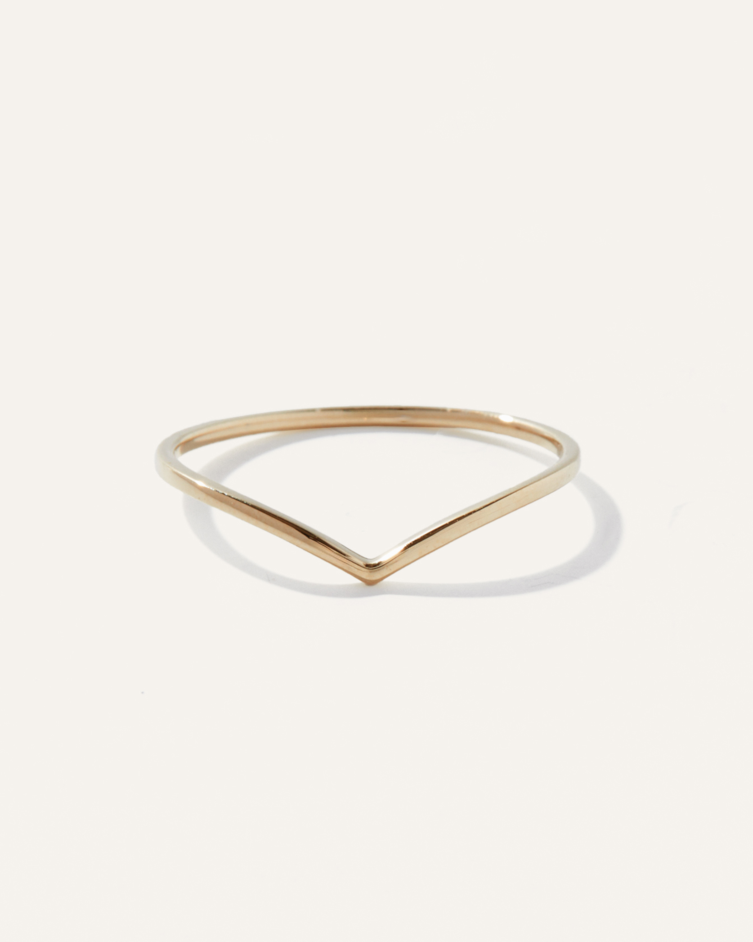 MEJURI wishbone ring K14/YG/V字リング 14k Solid Gold Pavé Diamond Wishbone Ring - Jewelry | Mejuri