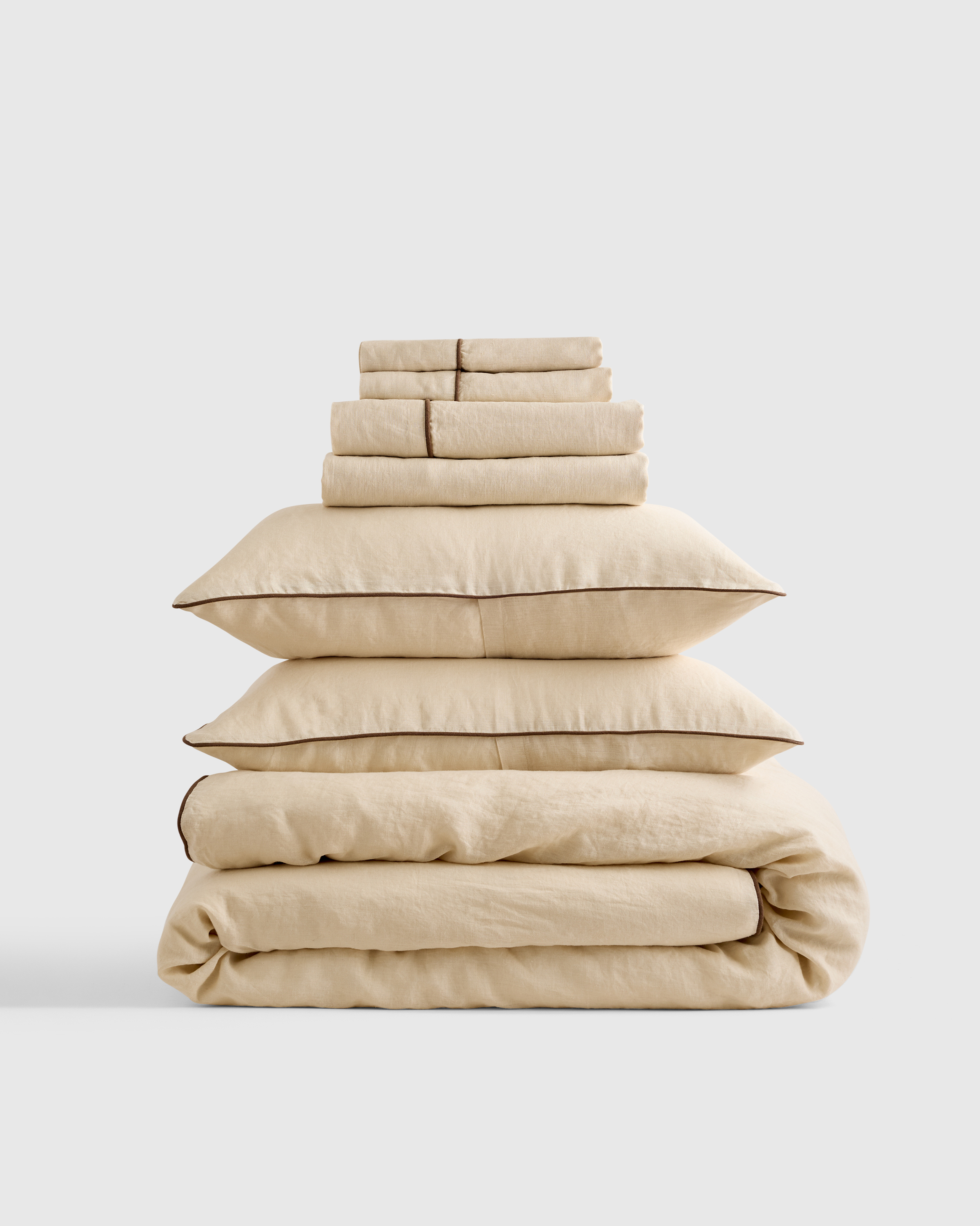 european linen piped deluxe bedding bundle, oat/espresso, queen