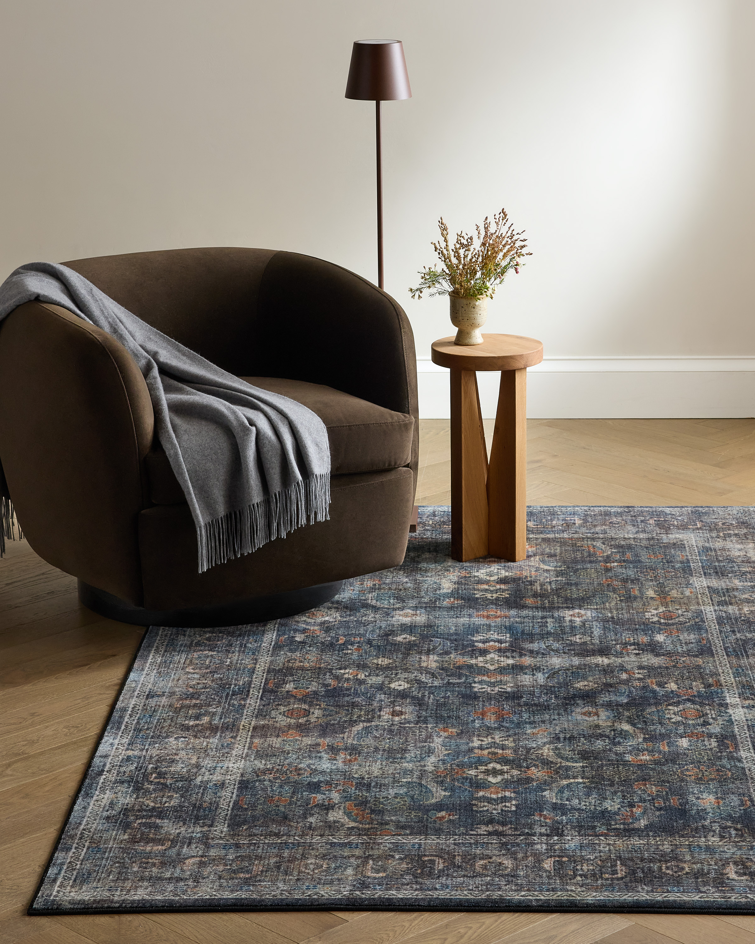U-RUG-692-NAV-0167 EDITED