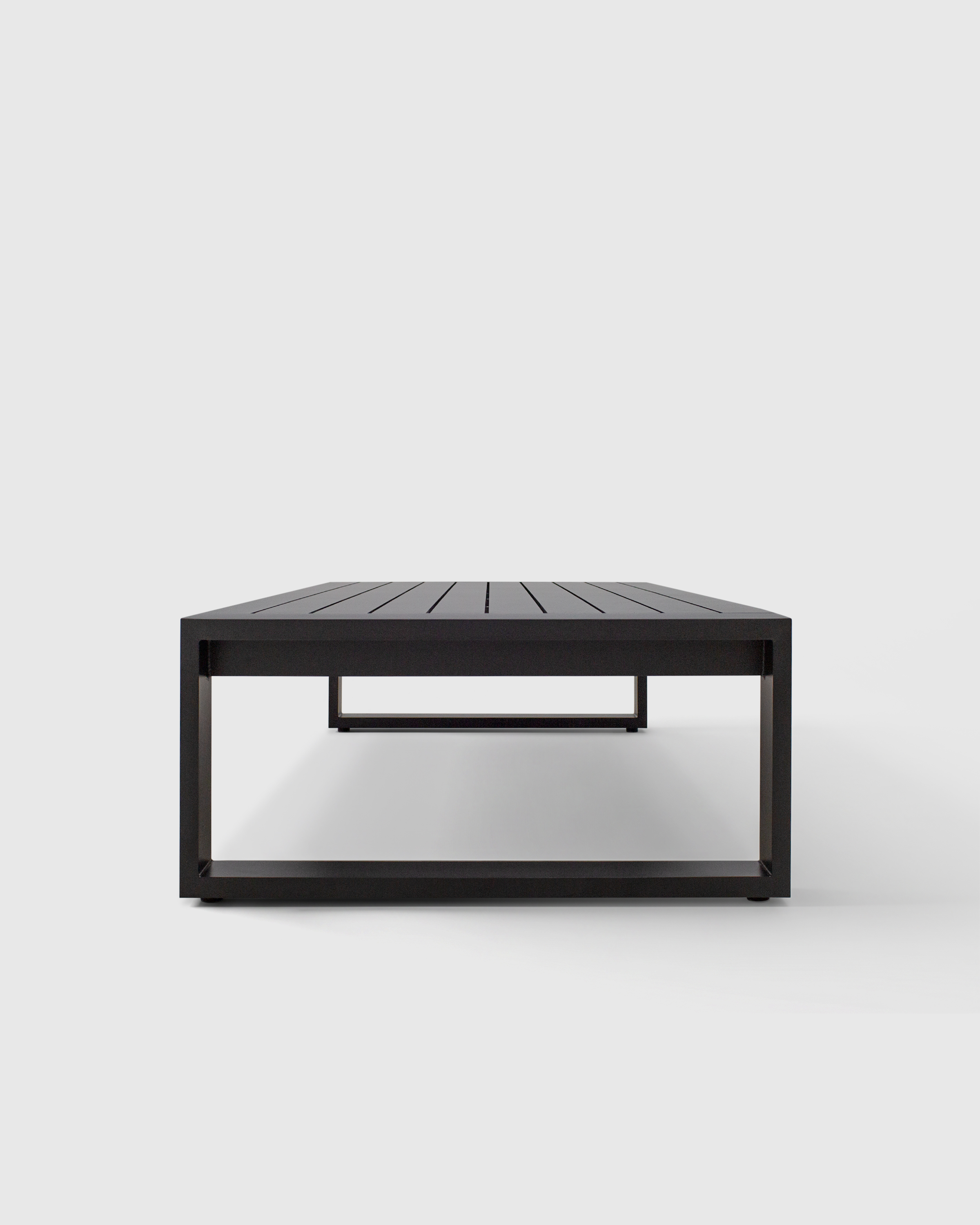 Linear Aluminum Outdoor Coffee Table - thumbnail 4