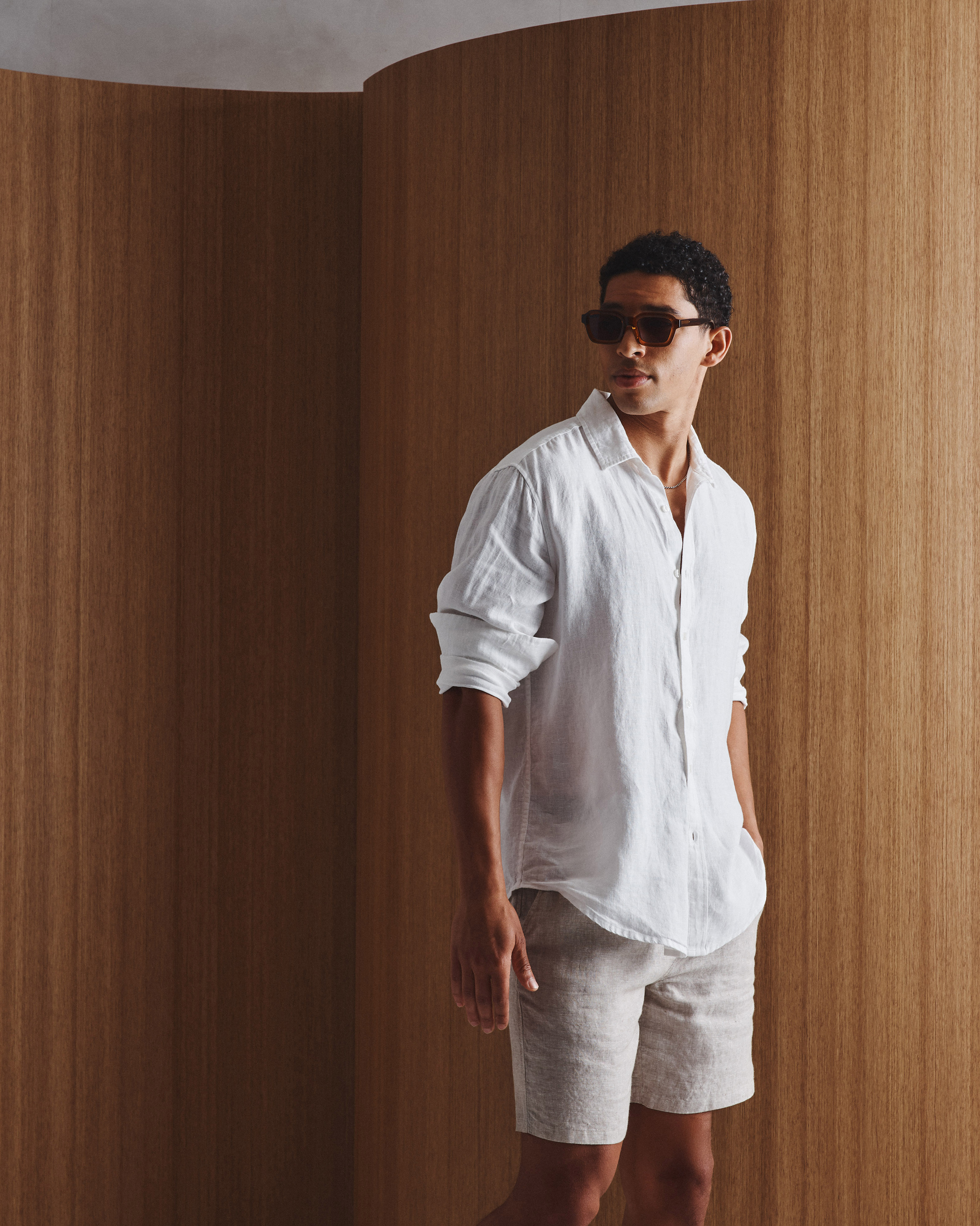 In Studio Linen Editorial 07-1396 EDITED