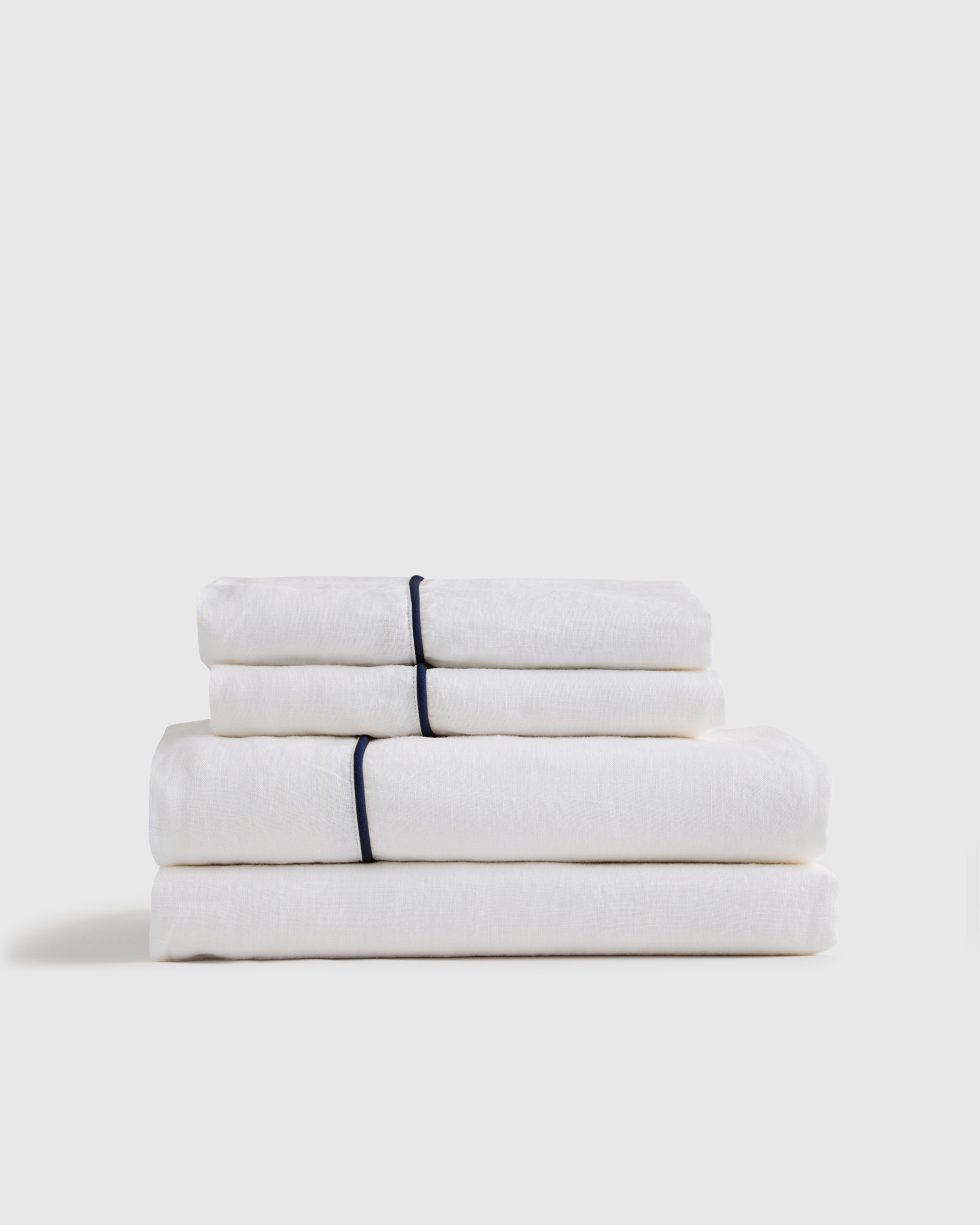 White/Navy European Linen Piped Sheet Set