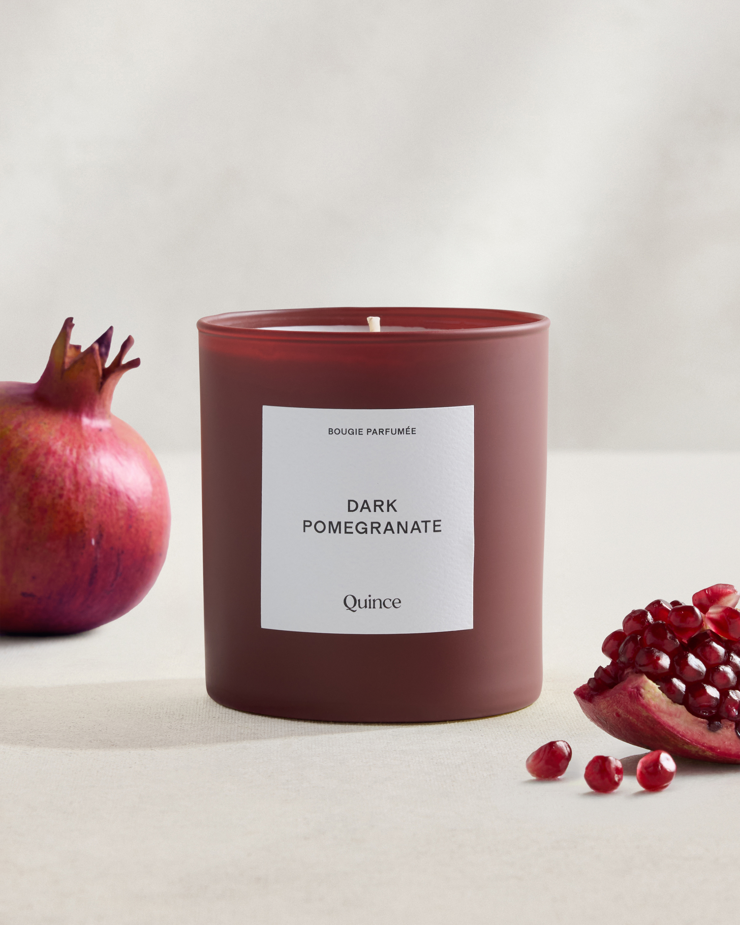No Color Dark Pomegranate Candle