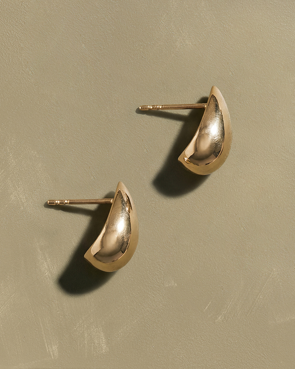 Gold Vermeil Boucles d'oreilles pendantes sculpturales à perle de culture d'eau douce