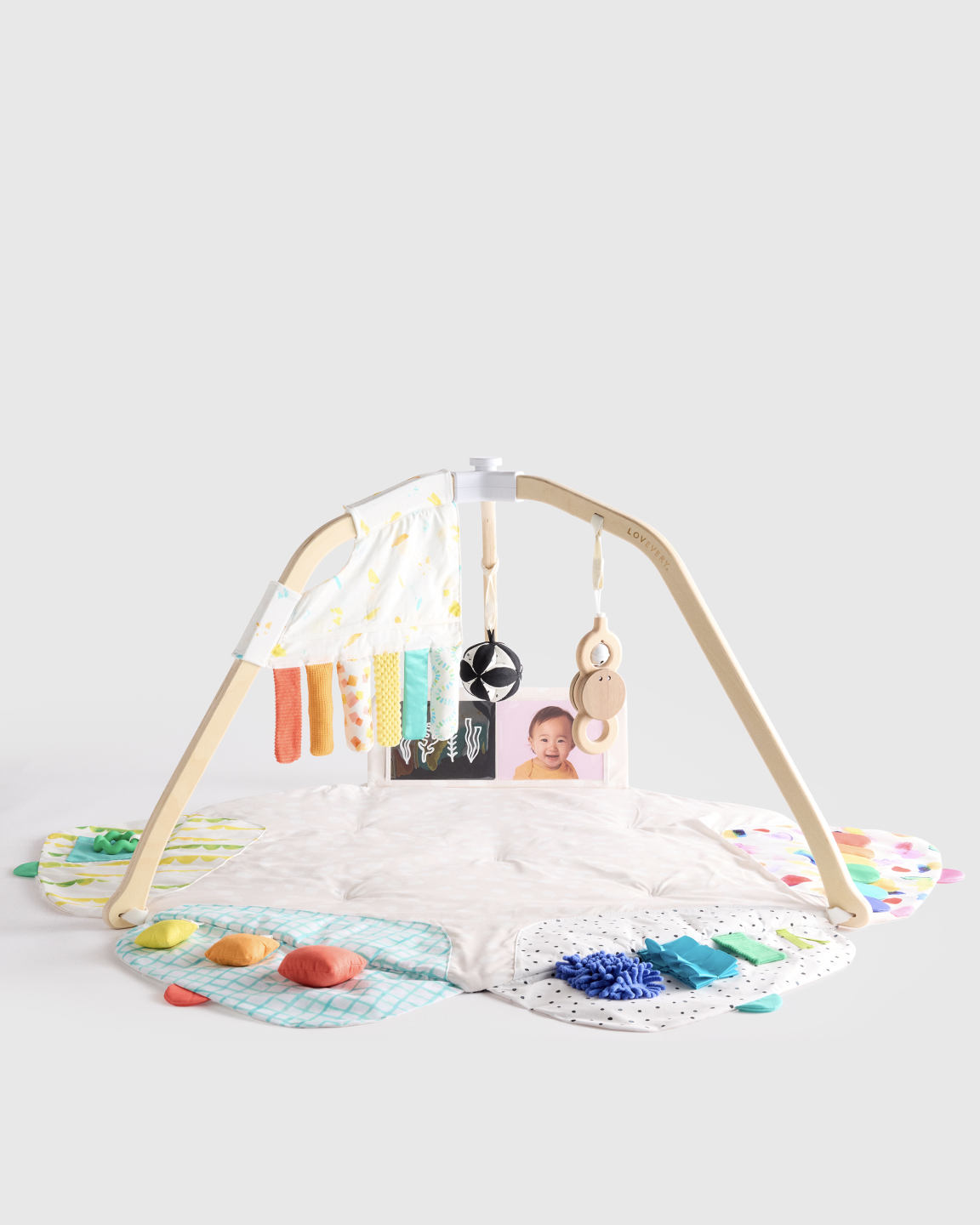 No Color Newborn Gift Set by Lovevery