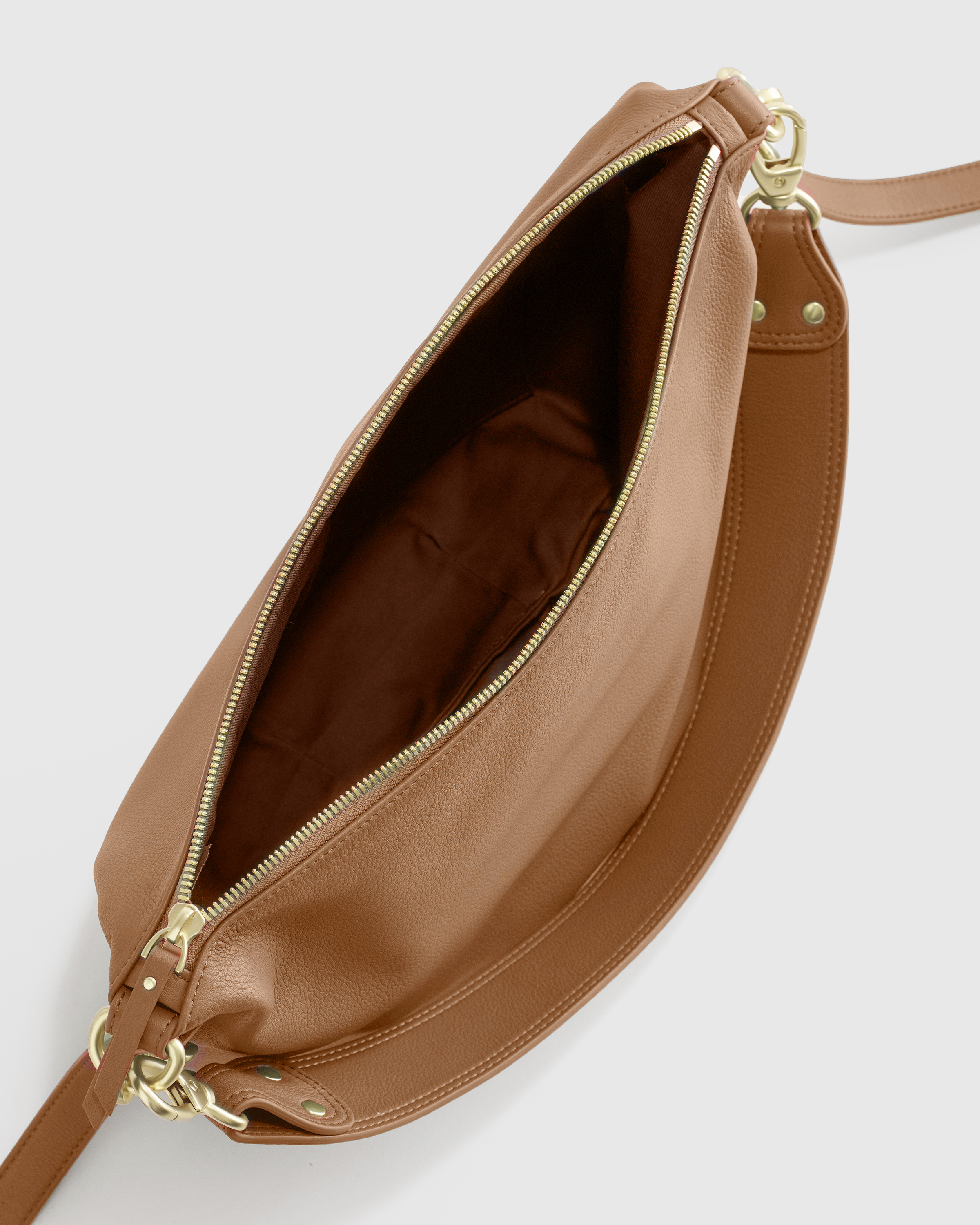 Italian Leather Convertible Crescent Shoulder Bag - Thumbnail 5