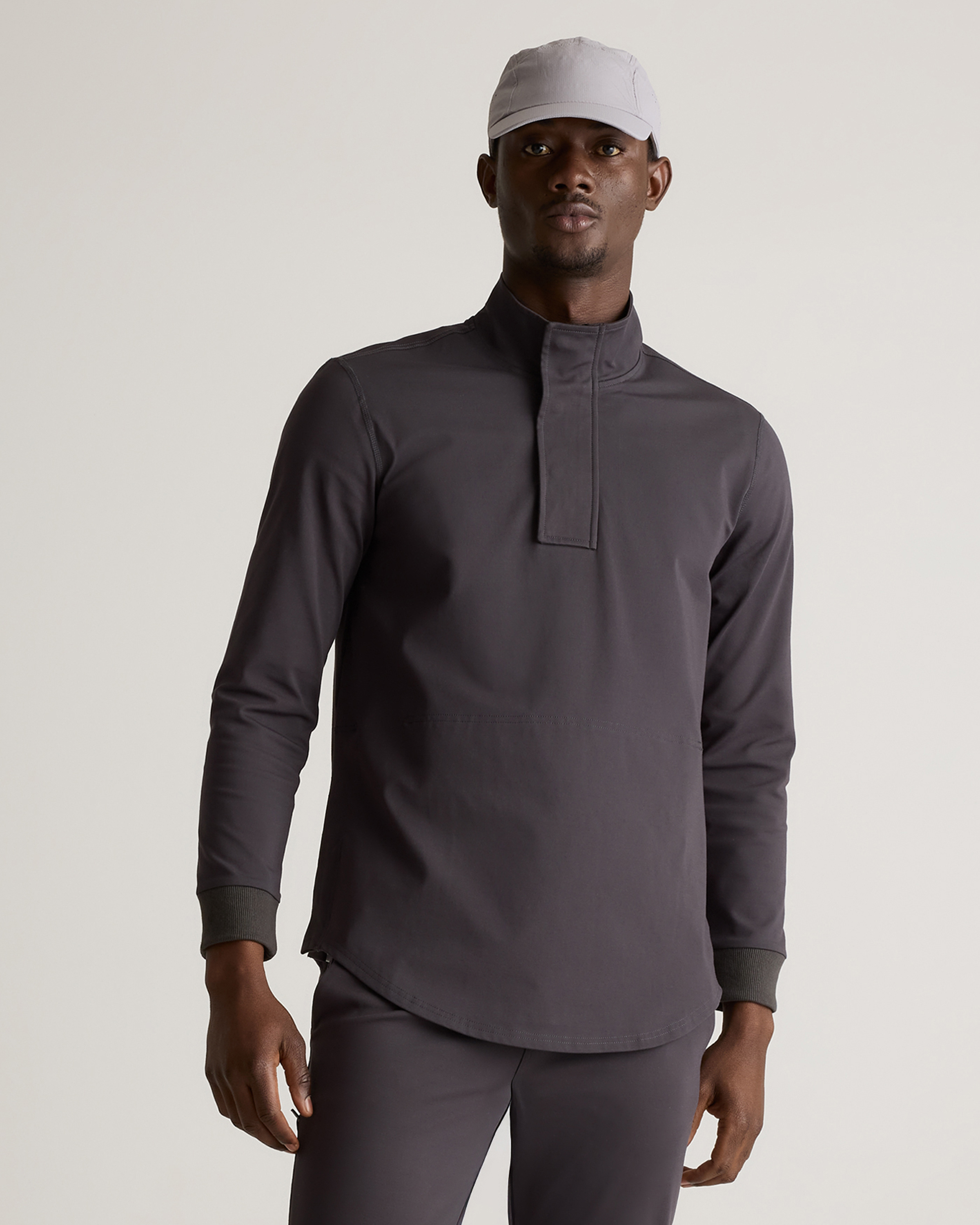 Quince Men's On Par Half-zip Pullover In Dark Coal
