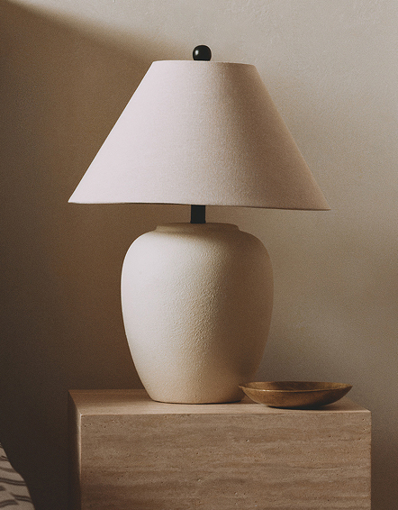 Ivory Heritage Ceramic Table Lamp