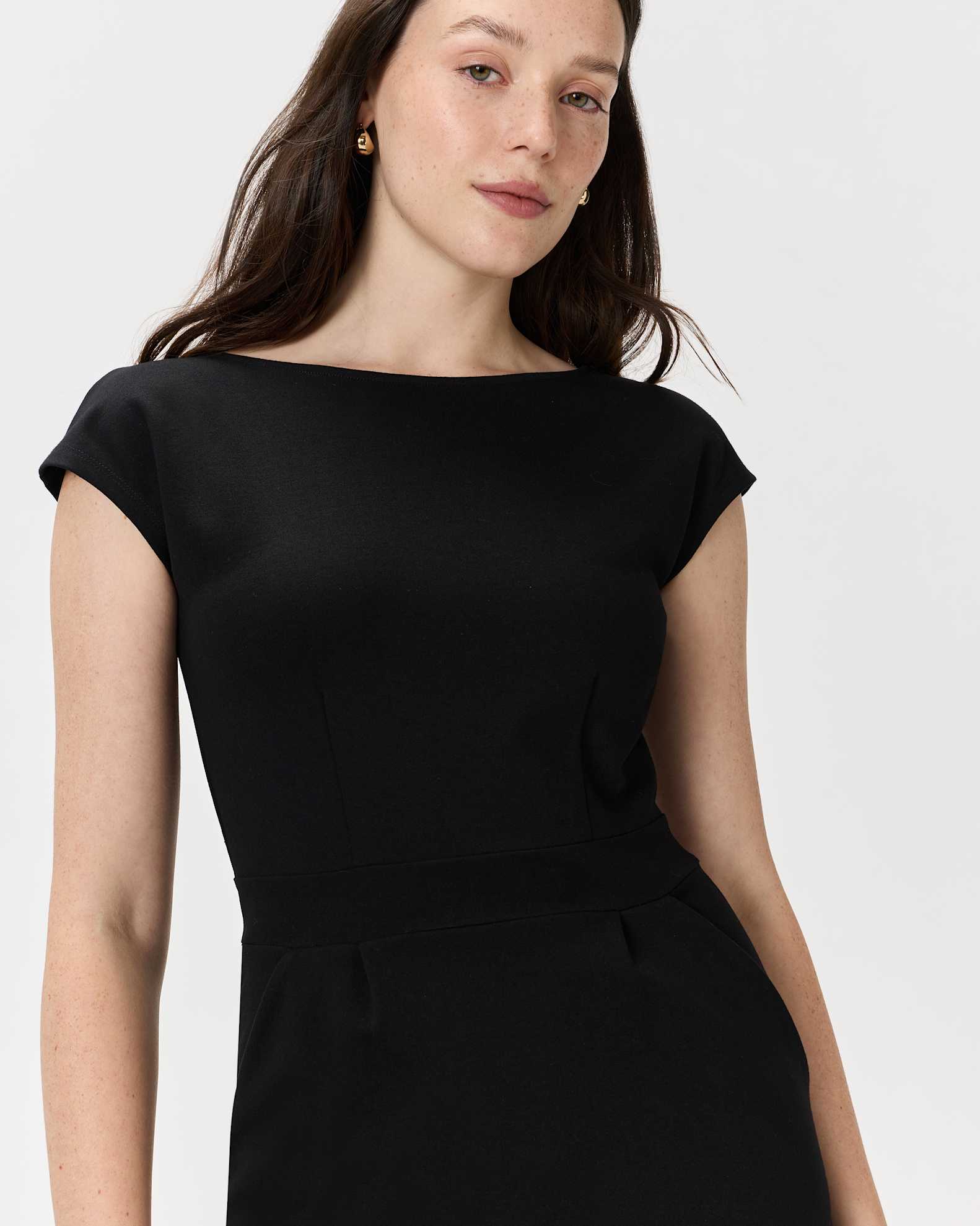 Quince Women's Ultra-Stretch Ponte Cap Sleeve Dress, Elegant Black, Size XL, Comfortable Rayon Material Quince Women's Ultra-Stretch Ponte Cap Sleeve Dress, Elegant Black, Size XL, Comfortable Rayon Material