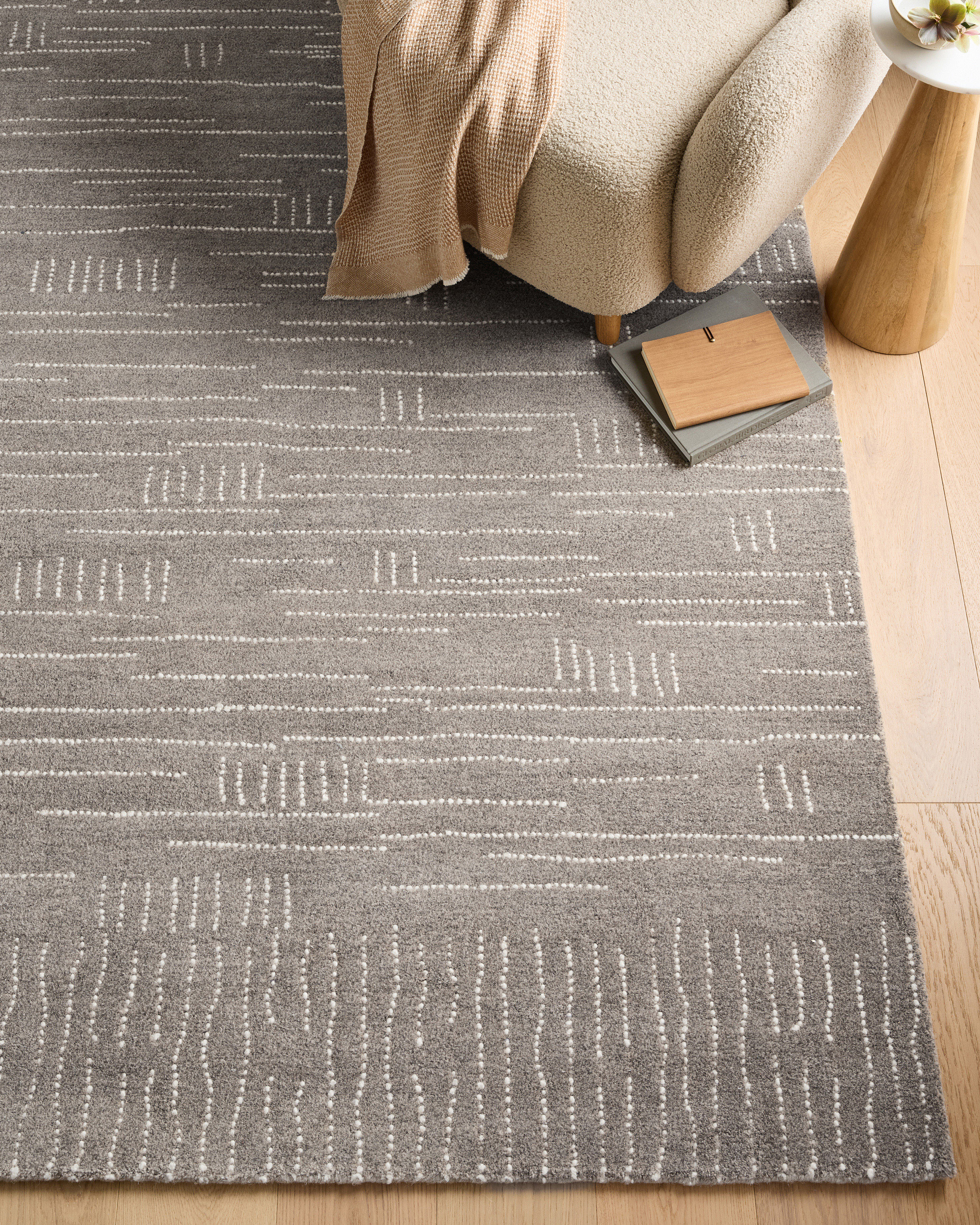 Ember Wool Rug - Thumbnail 4