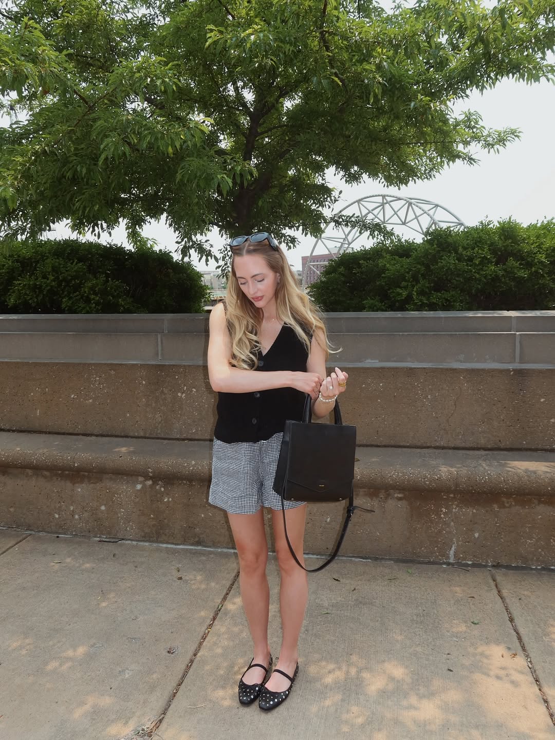 Black Mongolian Cashmere Fisherman Sweater Vest