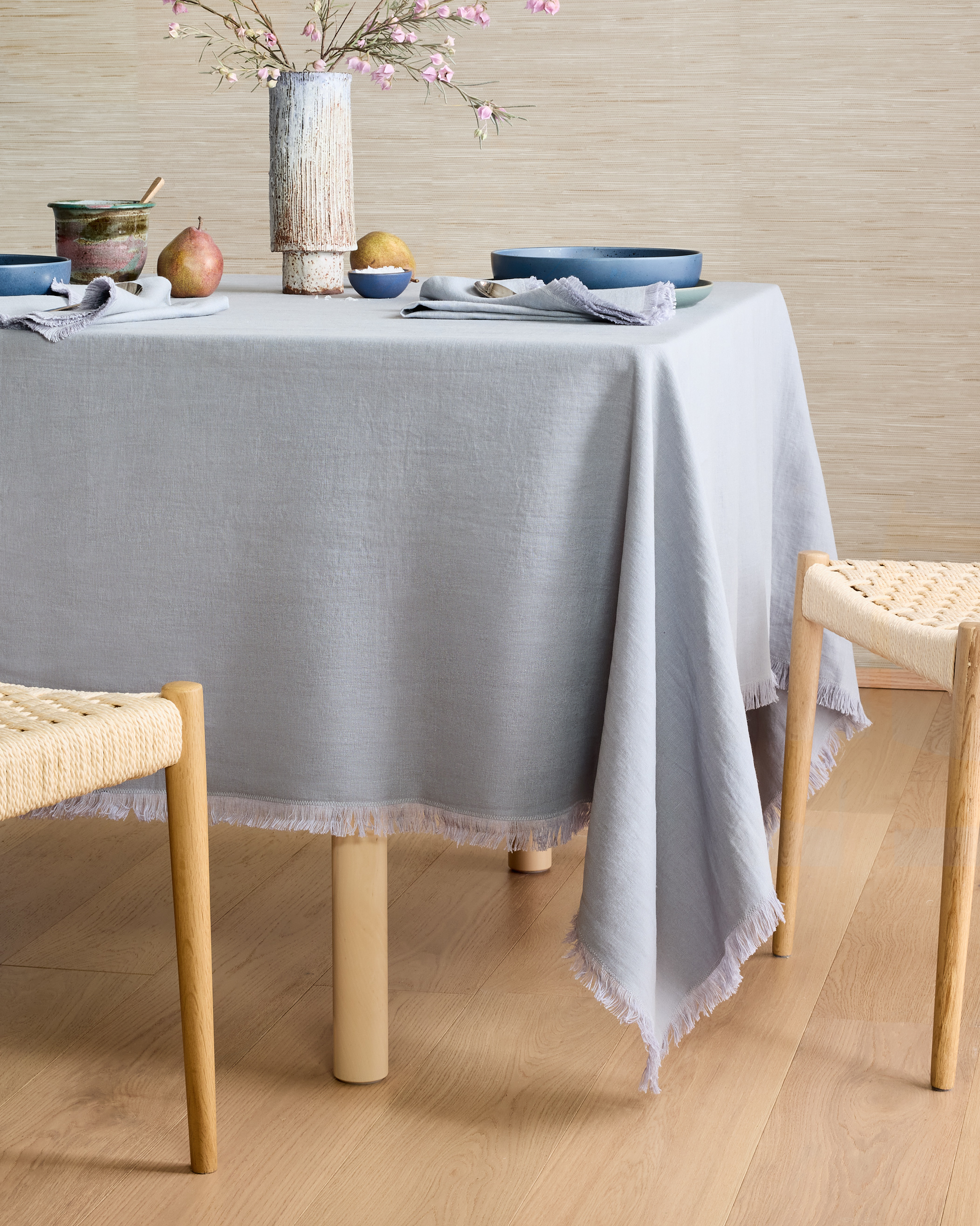 European Linen Fringe Tablecloth - thumbnail 4
