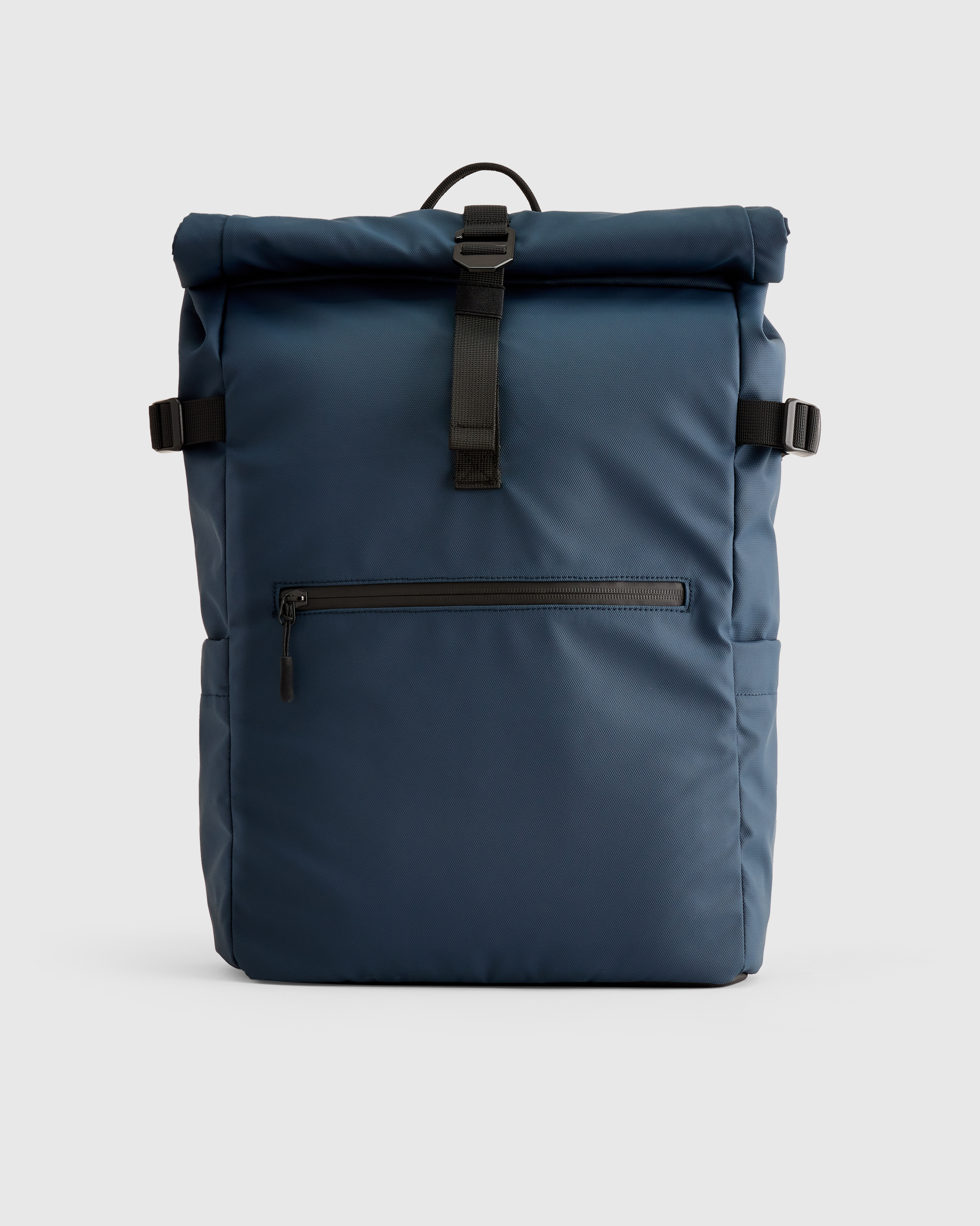 【新品】RAIN OR SHINE ROLL TOP BACK PAC 30L Amazon.com: RAINS Rolltop Rucksack -Backpack - Waterproof