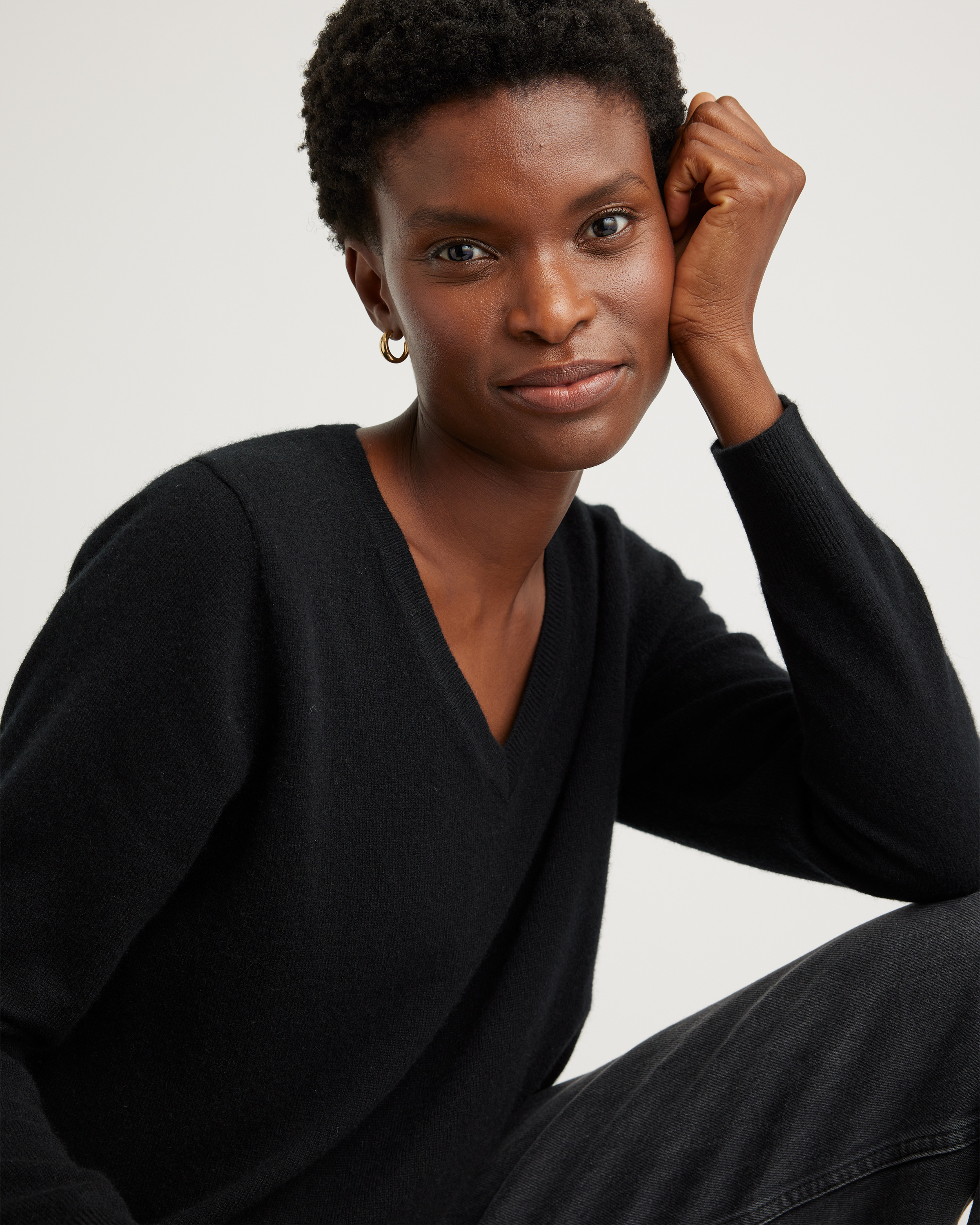 The Cashmere V-Neck Sweater in Black
