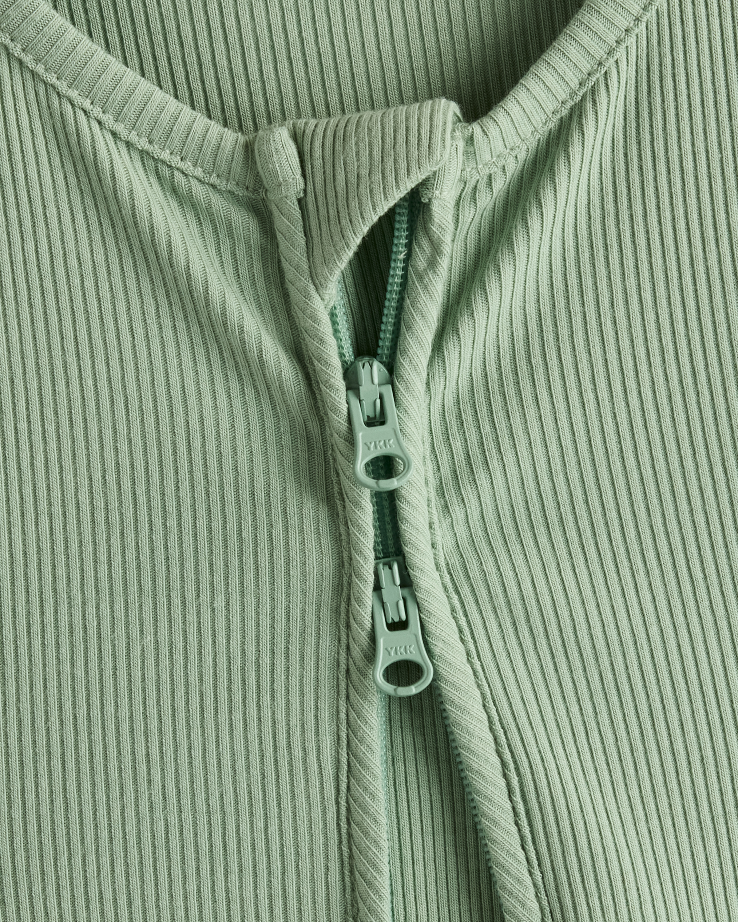 U--971-SAGEGREEN-ETAIL-220 EDITED
