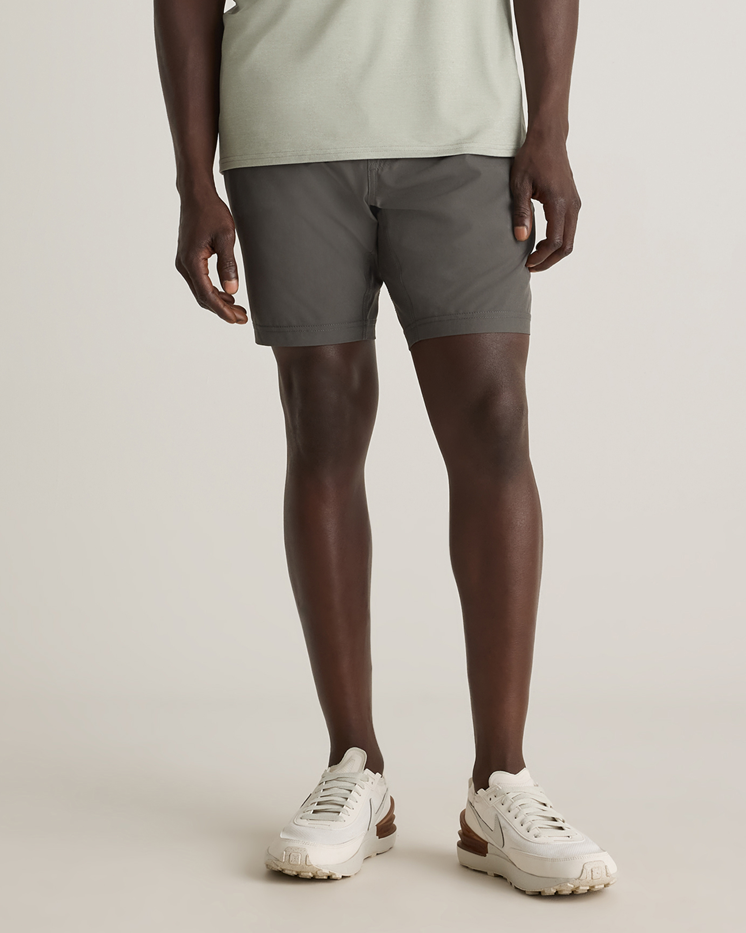 Quince Men's Performance Tech Short In Olive