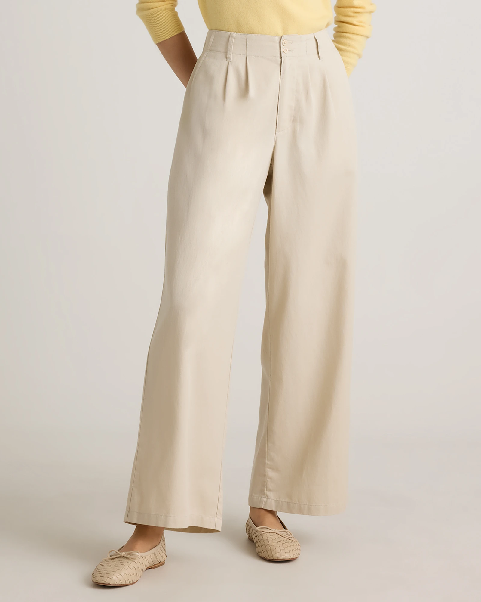 Drapey Twill Pleated Trouser