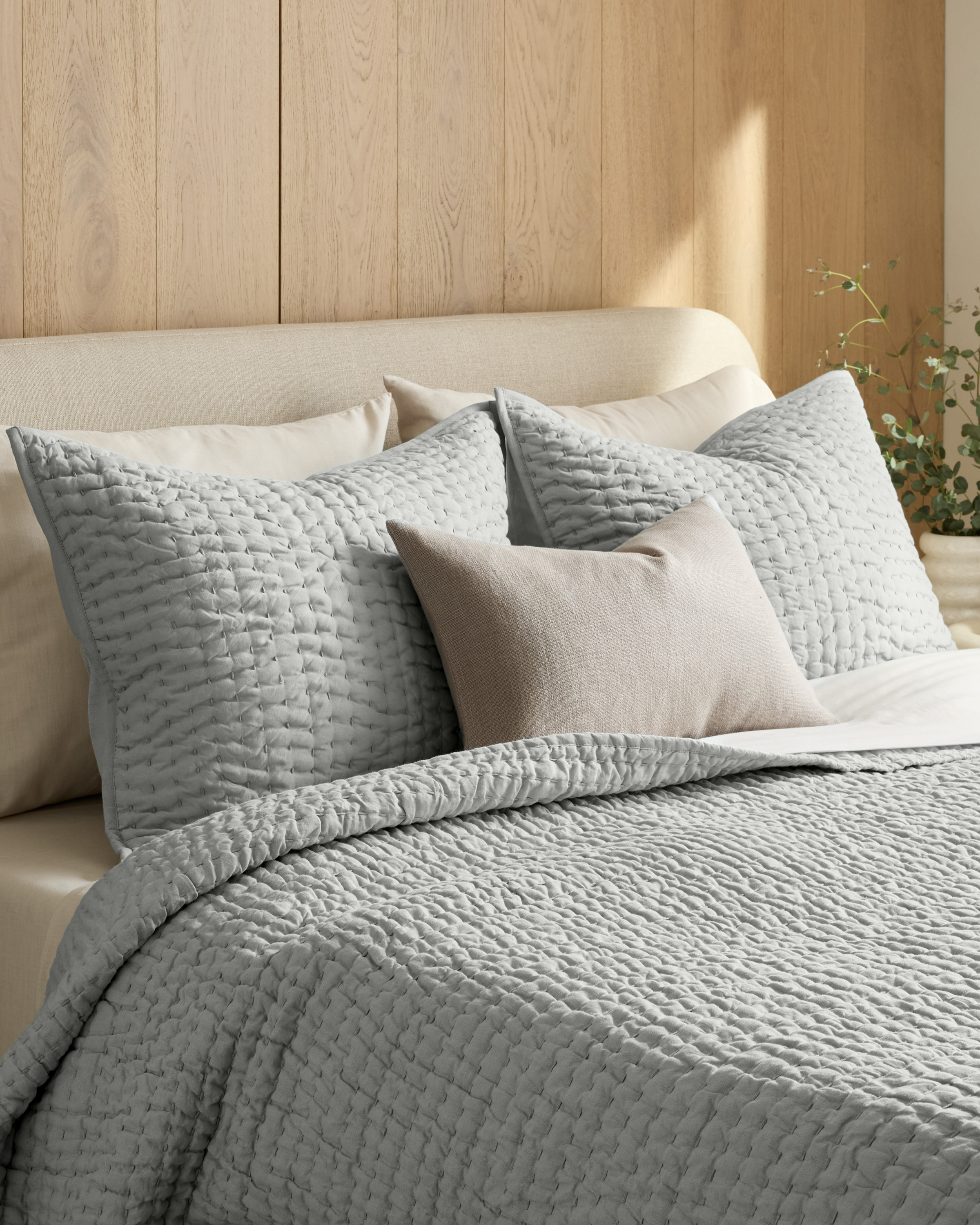 European Linen Cotton Stitch Quilt - Thumbnail 3