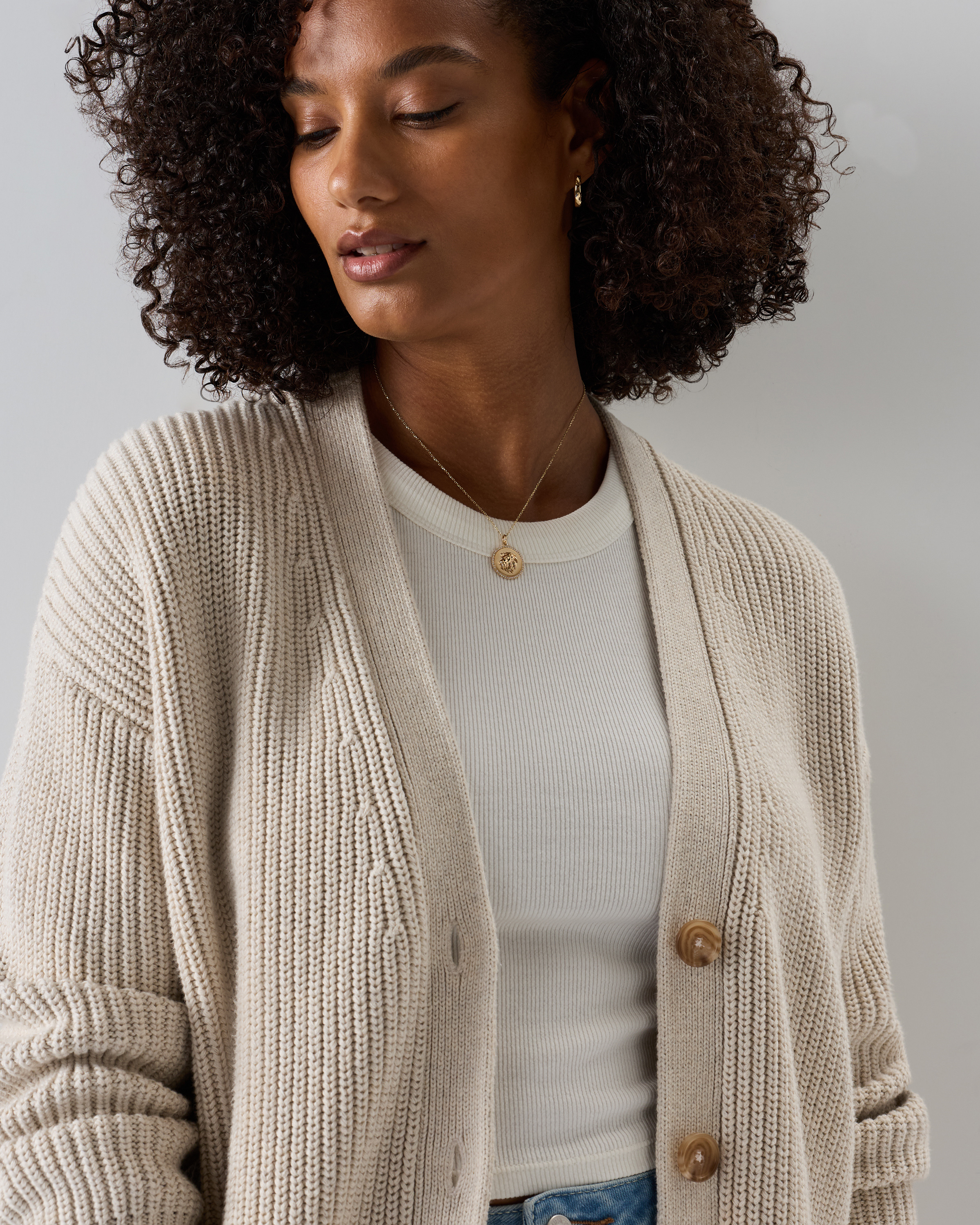14k Gold Pave Zodiac Medallion Necklace - thumbnail 4